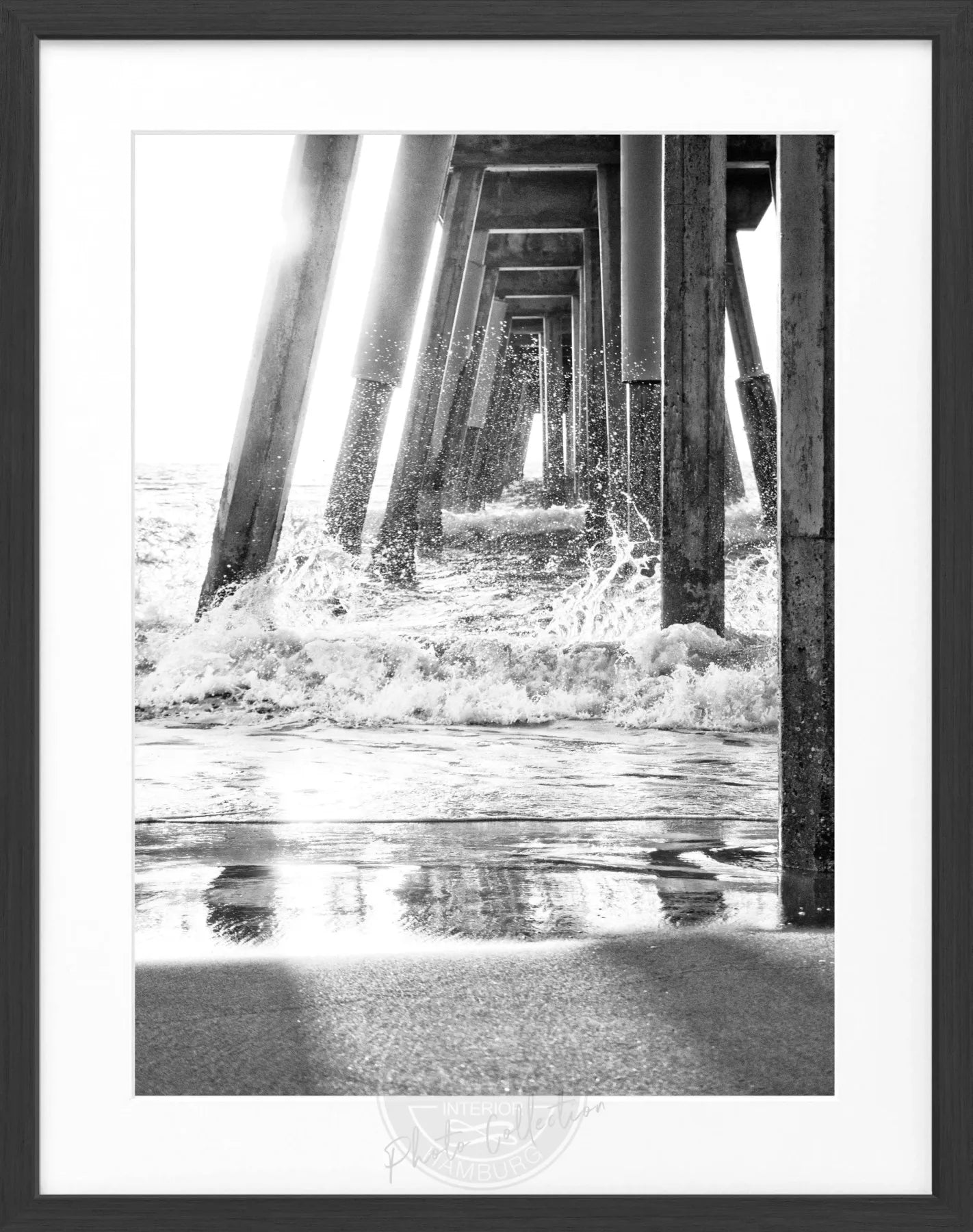 Schwarz-weißes Poster mit Rahmen, Kalifornien Pier Motiv, von Cosman-Photocollection, 25x31 cm, Wanddekoration