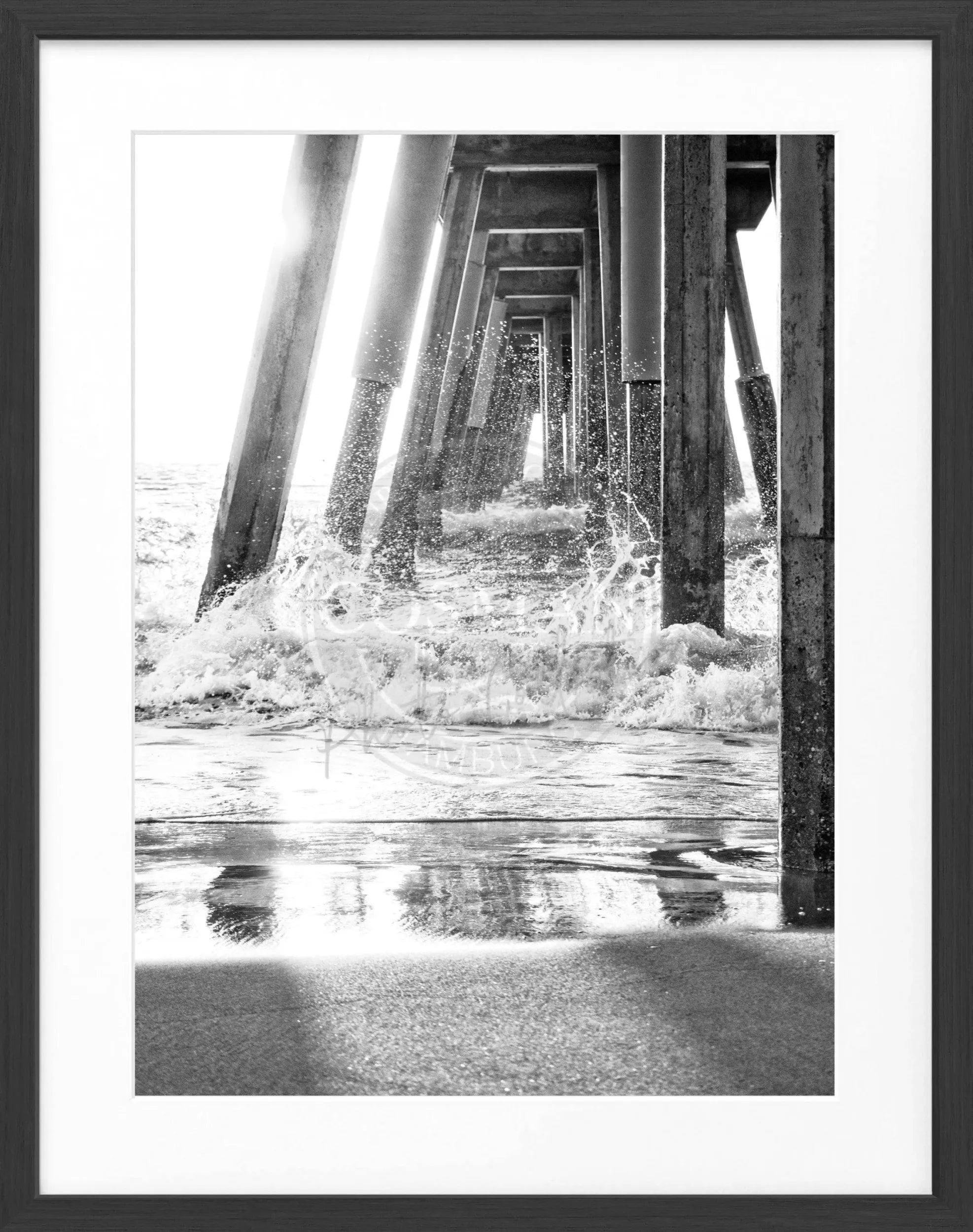 Schwarz-weißes Poster mit Rahmen, Kalifornien Pier Motiv, von Cosman-Photocollection, 25x31 cm, Wanddekoration