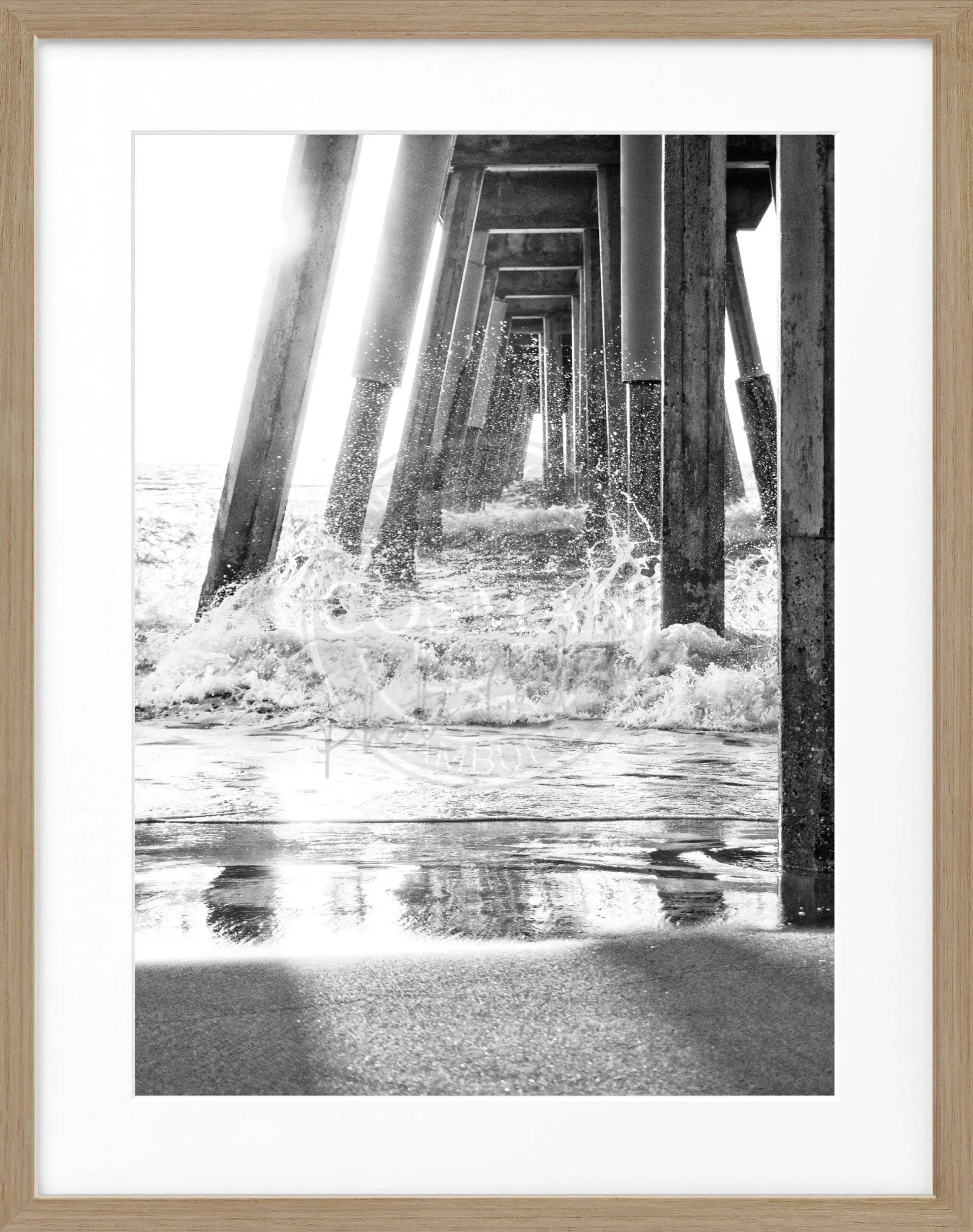 Schwarz-weiß Poster mit Rahmen von Cosman-Photocollection, Kalifornien Pier Motiv, 25x31 cm, Wanddekoration