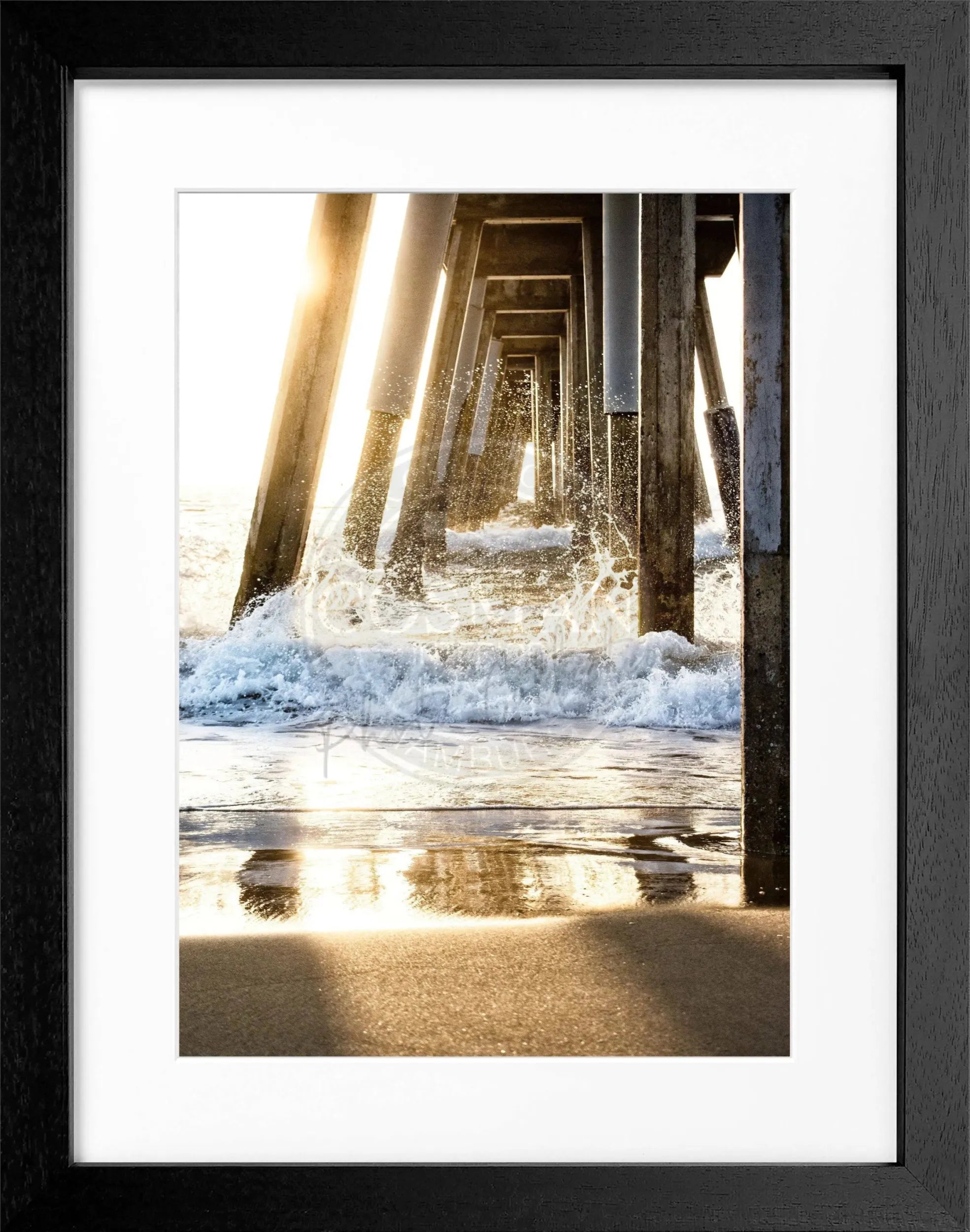 Schwarz-weiß Poster mit Rahmen, Kalifornien Pier Motiv, 25x31 cm, von Cosman-Photocollection für Wanddekoration