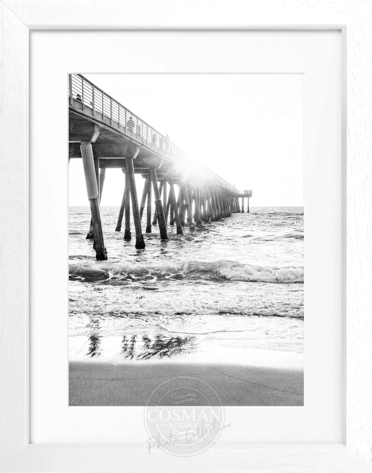 Schwarz-weiß Poster mit Rahmen, Kalifornien Pier Motiv, 25x31cm, von Cosman-Photocollection, Wanddekoration für Zuhause