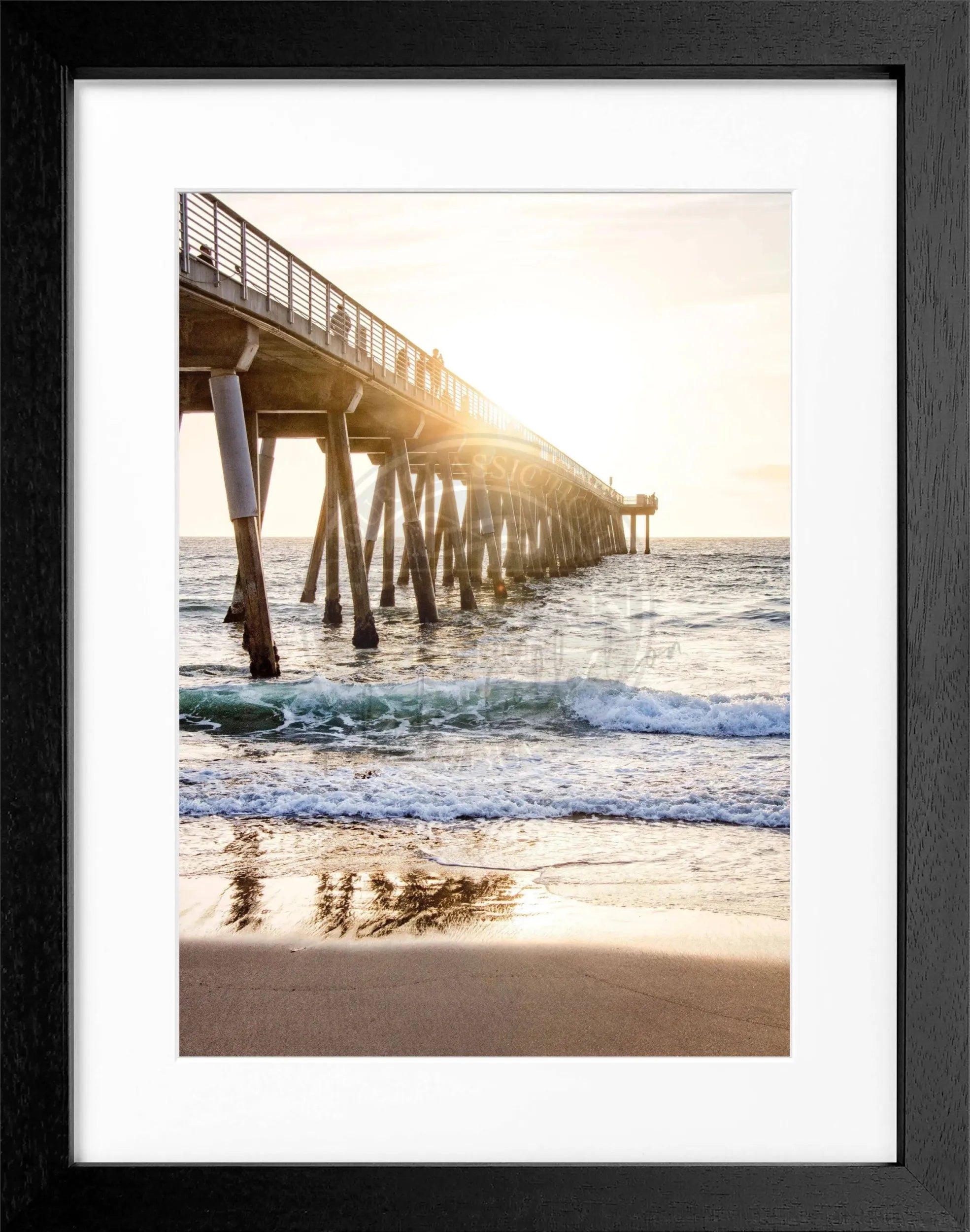 Schwarz-weiß Poster mit Rahmen von Kalifornien am Pier, 25x31 cm, von Cosman-Photocollection, Wanddekoration für Zuhause