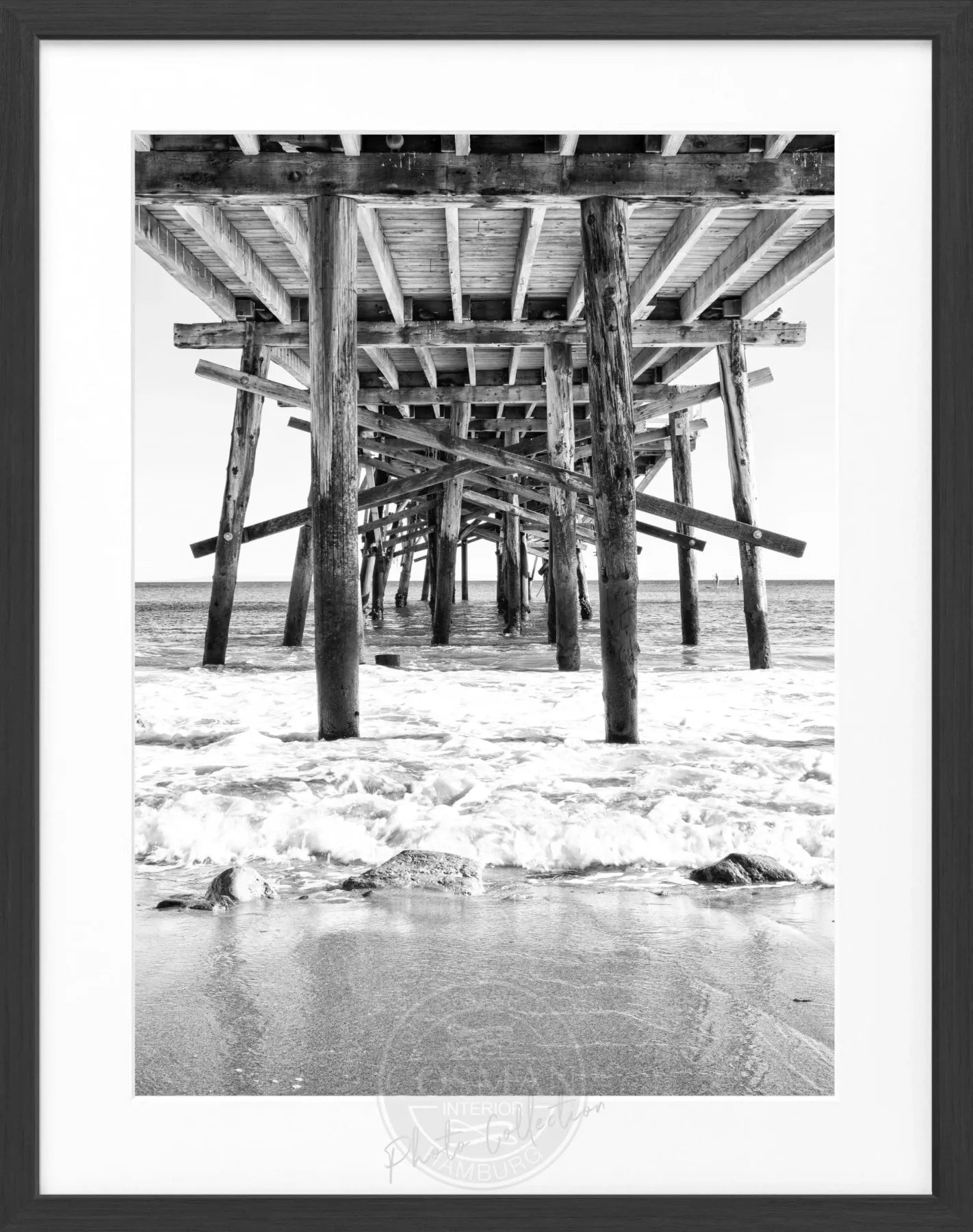 Schwarz-weiß Poster mit Rahmen von Cosman-Photocollection, Kalifornien Pier, 25x31 cm, dekoratives Wandbild