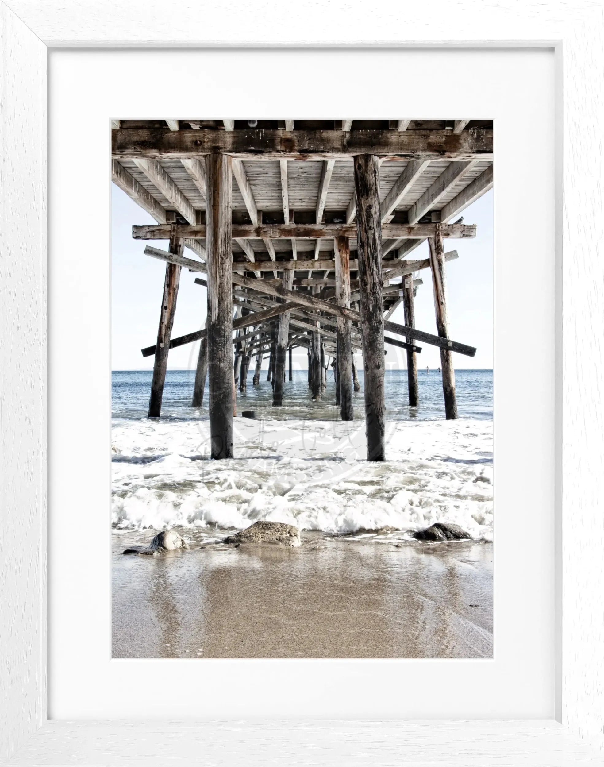 Schwarz-weiß Poster mit Rahmen von Kalifornien ’Pier’ von Cosman-Photocollection, 25x31cm, Wanddekoration mit Meeresmotiv