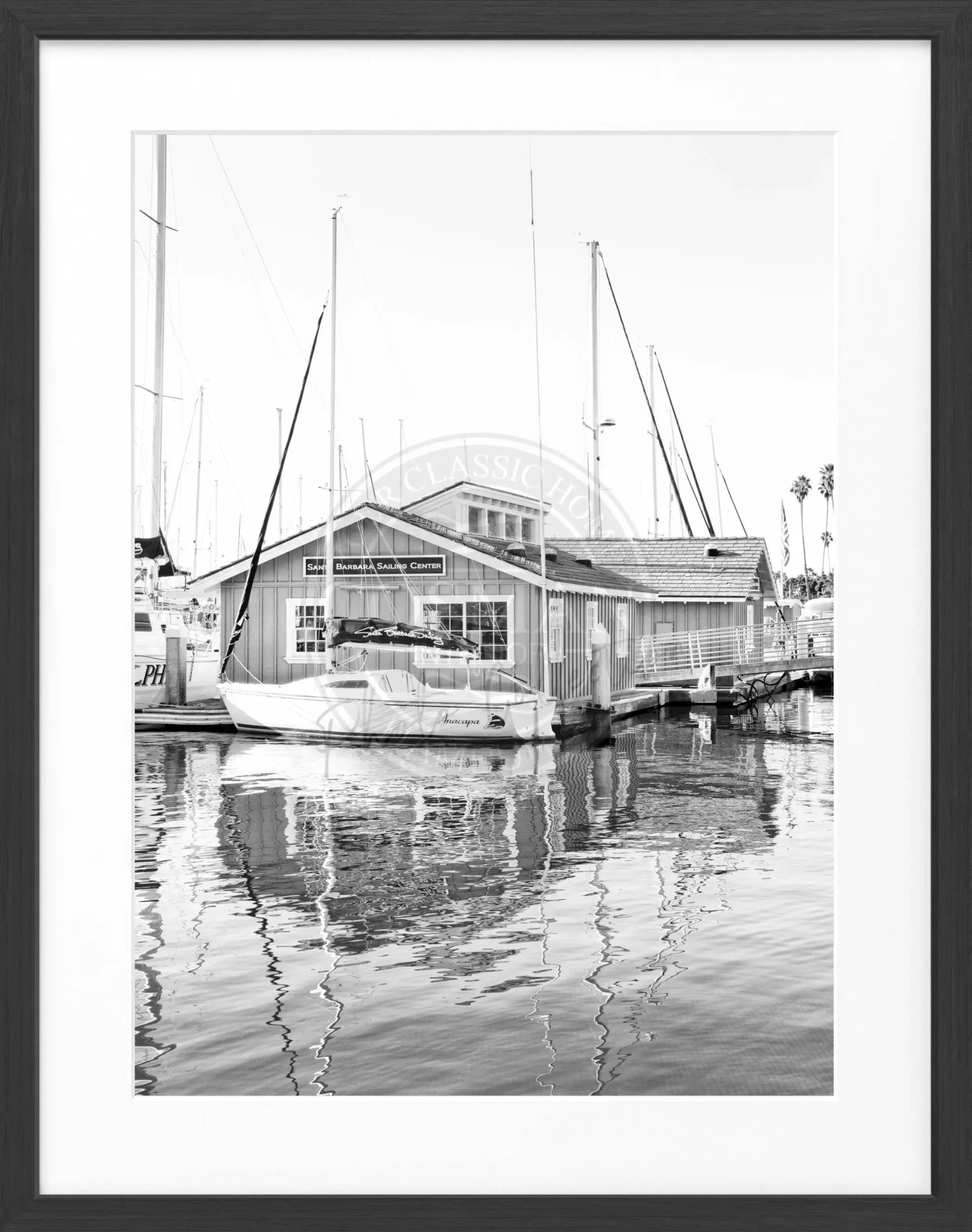 Schwarz-weiß Poster mit Rahmen, Kalifornien Santa Barbara 'Boat House', von Cosman-Photocollection, 25x31 cm, dekoratives Wandbild
