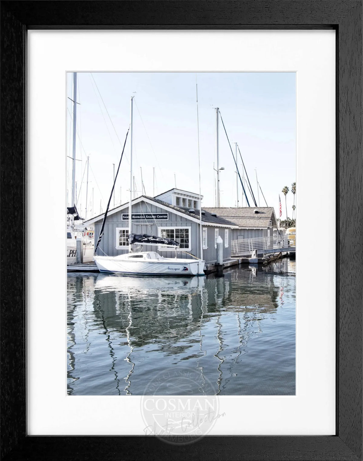 Schwarz-weiß Poster mit Rahmen, Kalifornien Santa Barbara 'Boat House', von Cosman-Photocollection, 25x31 cm, Motiv.