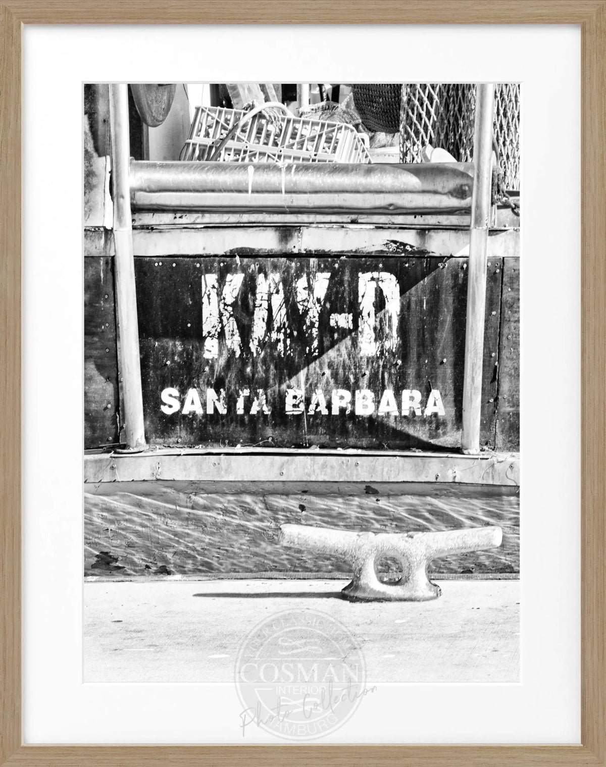 Schwarz-weiß Poster mit Rahmen von Cosman-Photocollection, Kalifornien Santa Barbara Boot Motiv, 25x31 cm
