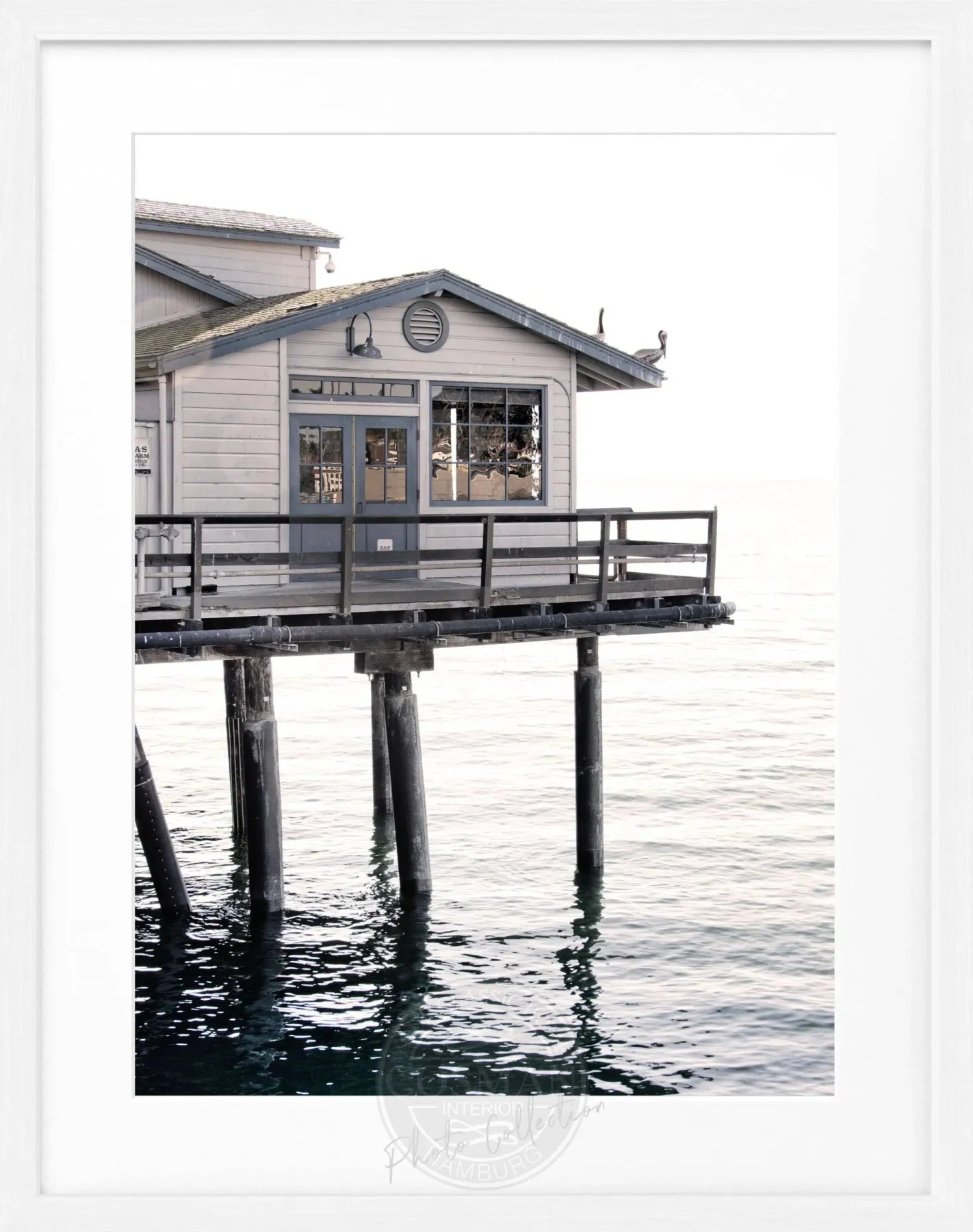 Schwarz-weiß Poster mit Rahmen von Cosman-Photocollection, Santa Barbara Pier, Kalifornien, 25x31 cm, Fotografiemotiv
