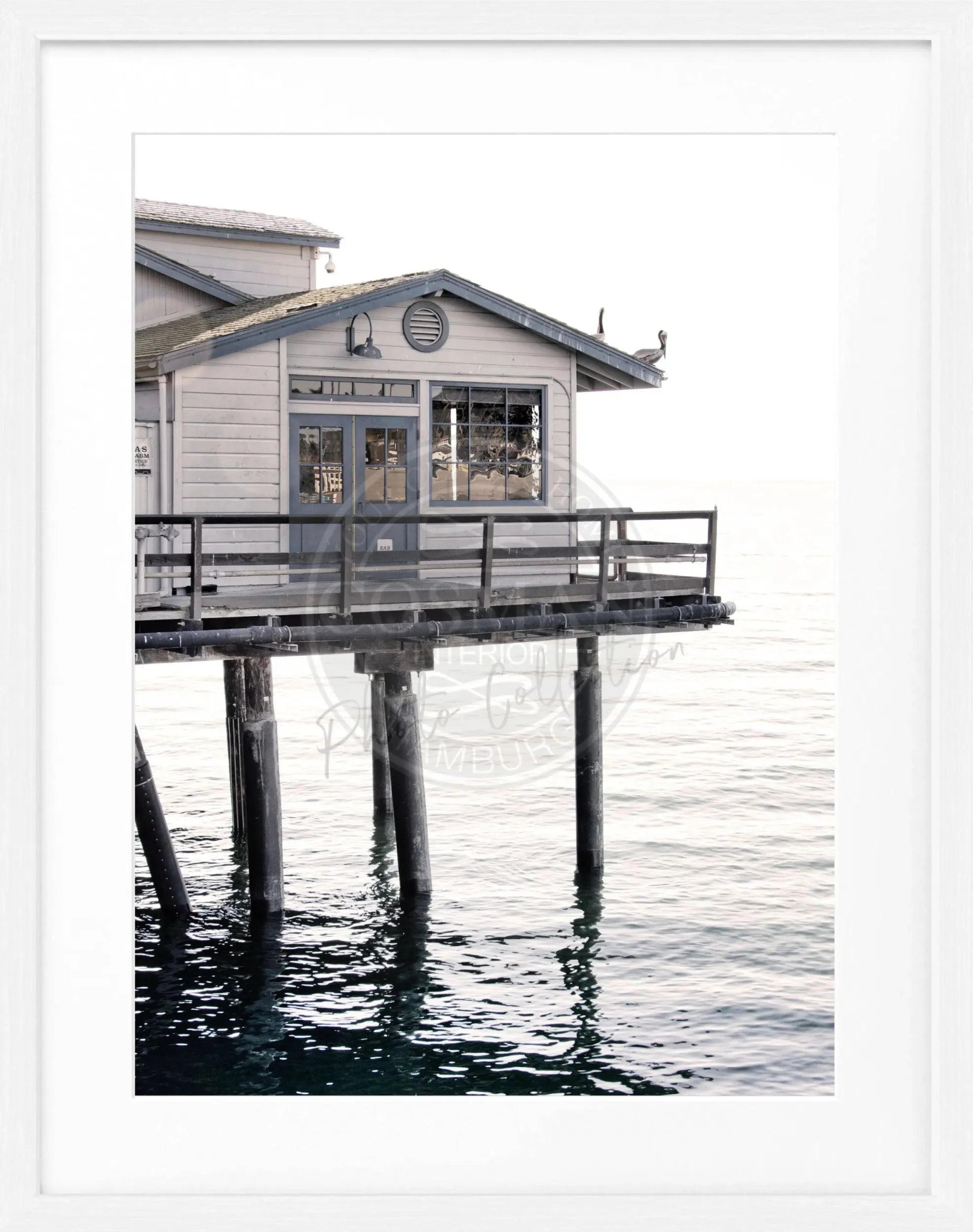Schwarz-weiß Poster mit Rahmen von Cosman-Photocollection, Santa Barbara Pier, Kalifornien, 25x31 cm, Fotografiemotiv