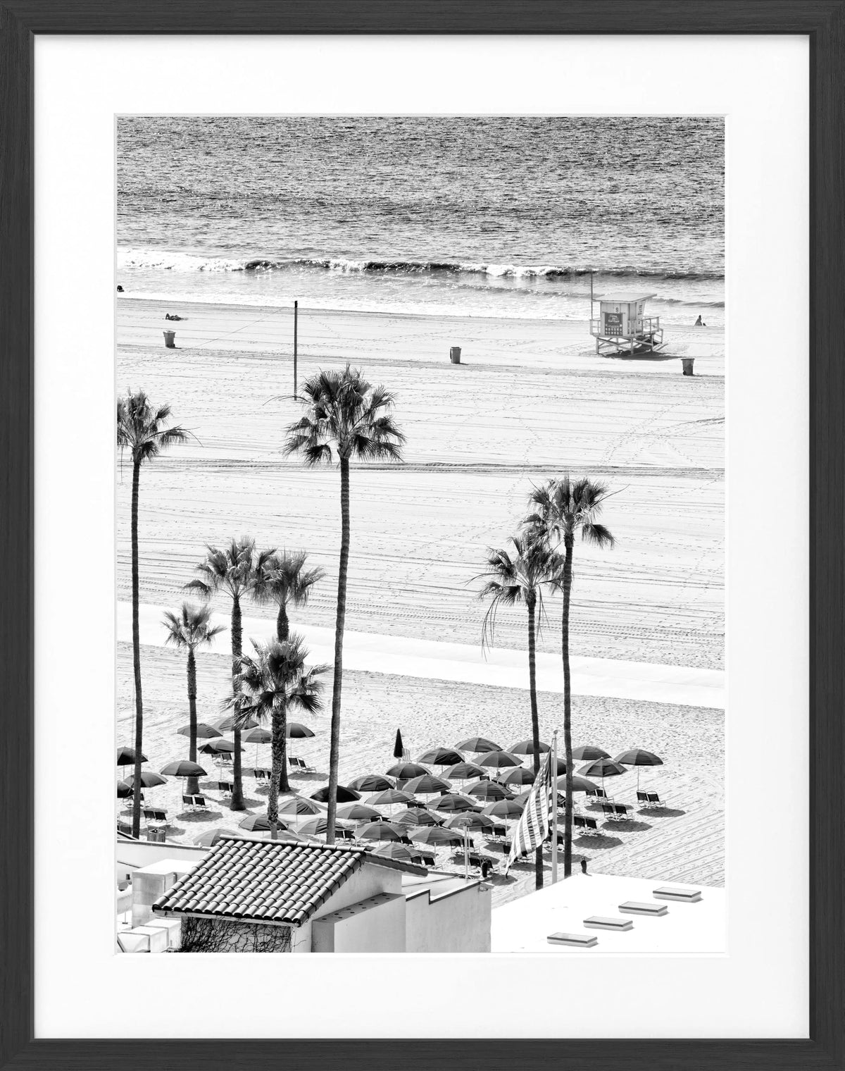 Schwarz-weiß Poster mit Rahmen, Kalifornien Santa Monica Beach Motiv, von Cosman-Photocollection, 25x31cm, stilvolle Wanddekoration
