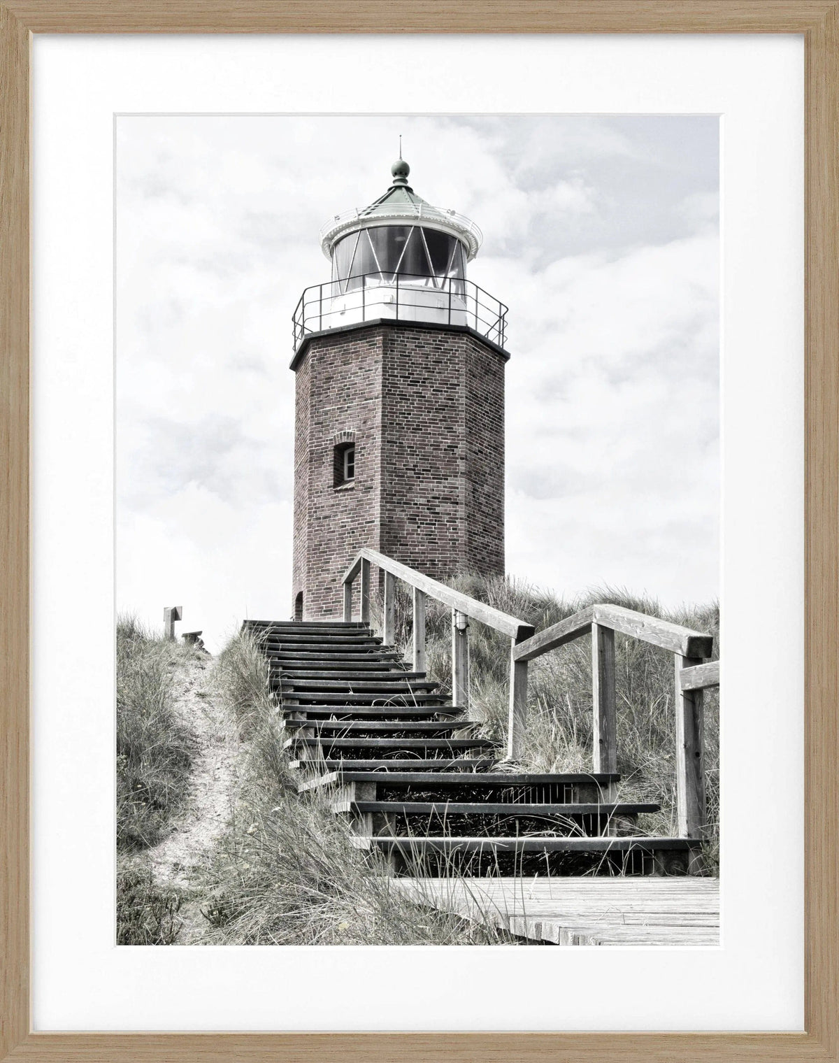 Schwarz-weiß Poster mit Rahmen, Leuchtturm Sylt ’Rotes Kliff’ in Kampen, von Cosman-Photocollection, 25x31 cm