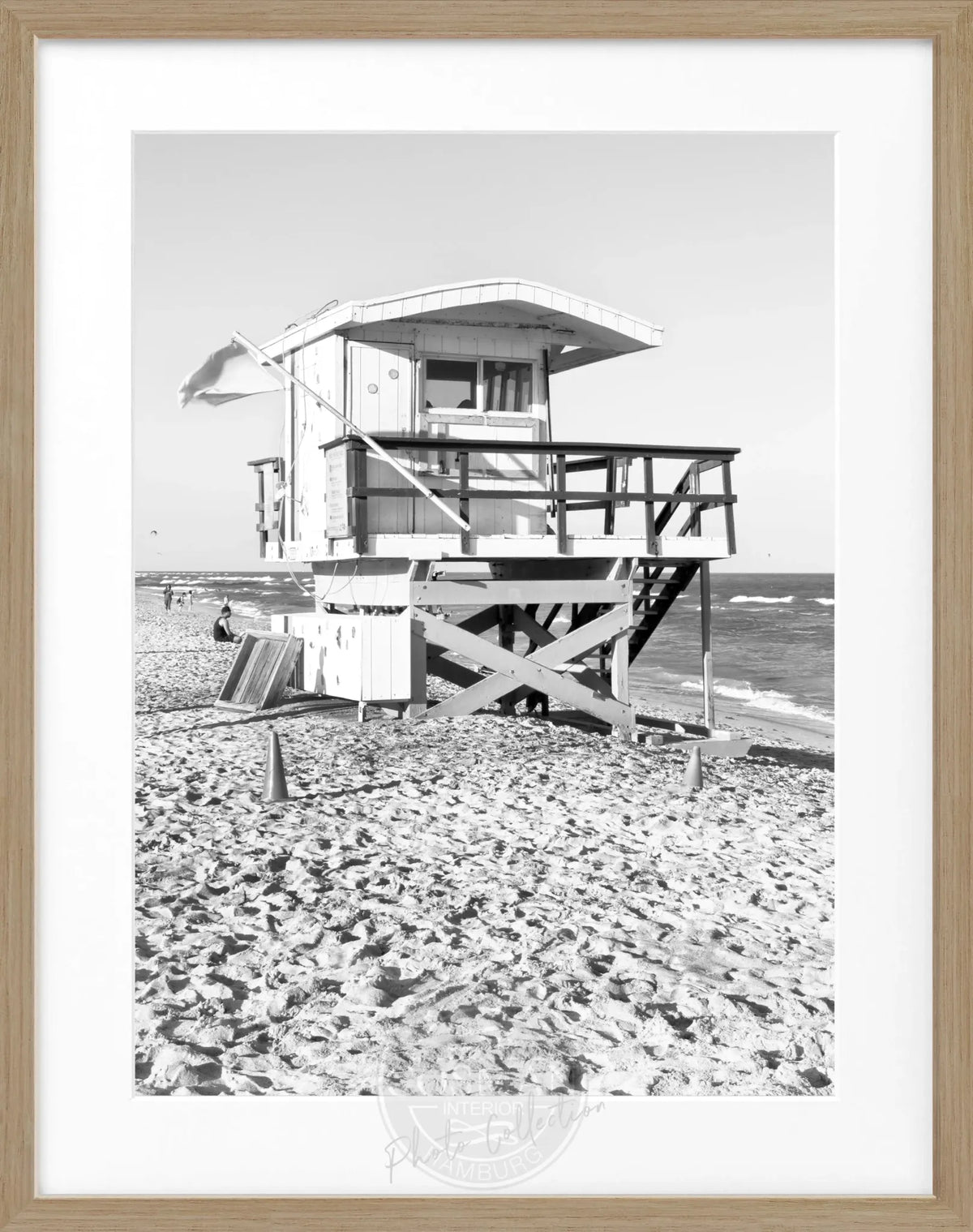 Schwarz-weiß Poster mit Rahmen 'Lifeguard' von Cosman-Photocollection, Florida Key West, 25x31cm, Rettungsschwimmer Motiv