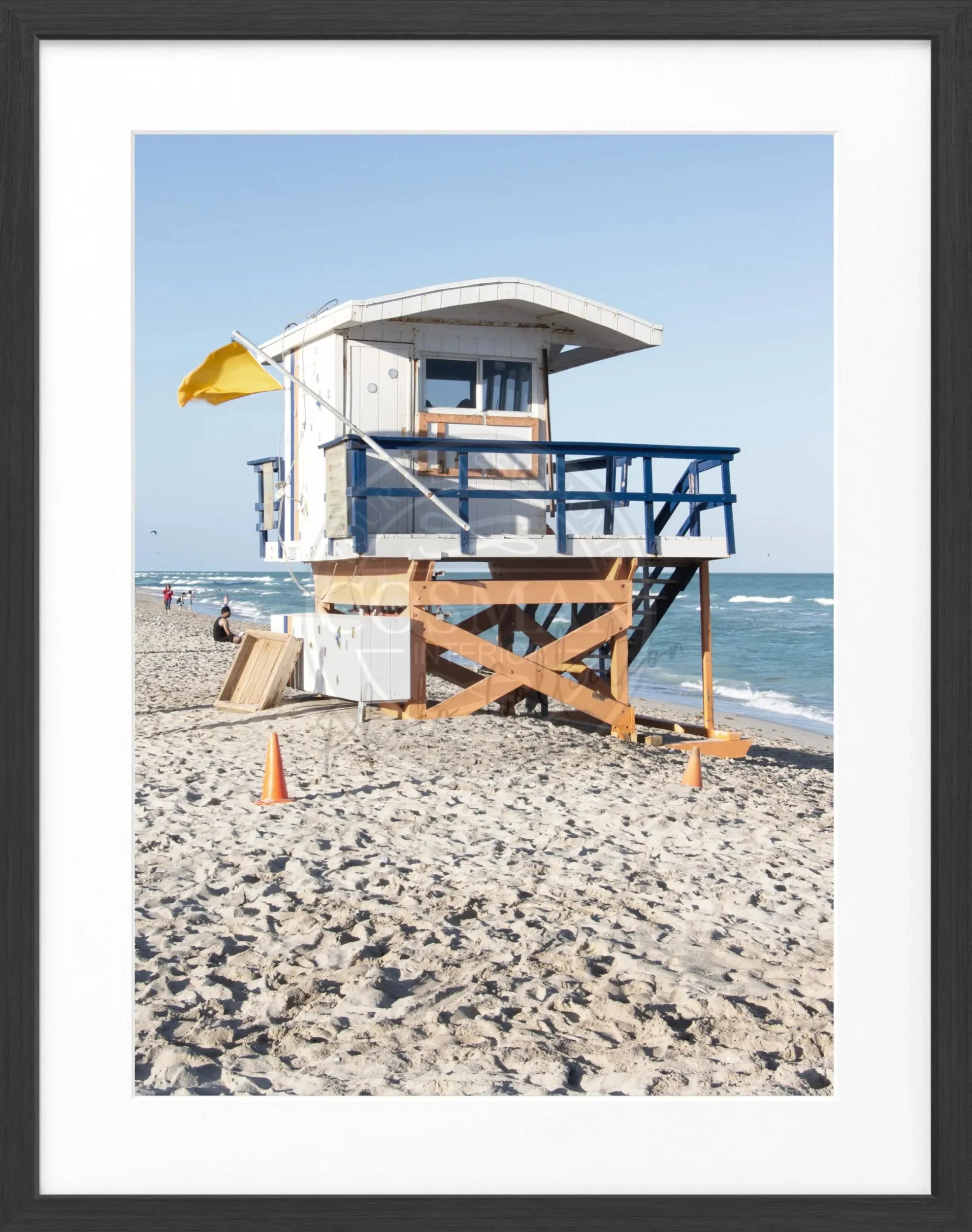 Schwarz-weiß Poster mit Rahmen „Lifeguard“ Florida Key West, mit Blick auf den Strand und den Rettungsschwimmer, 25x31 cm.