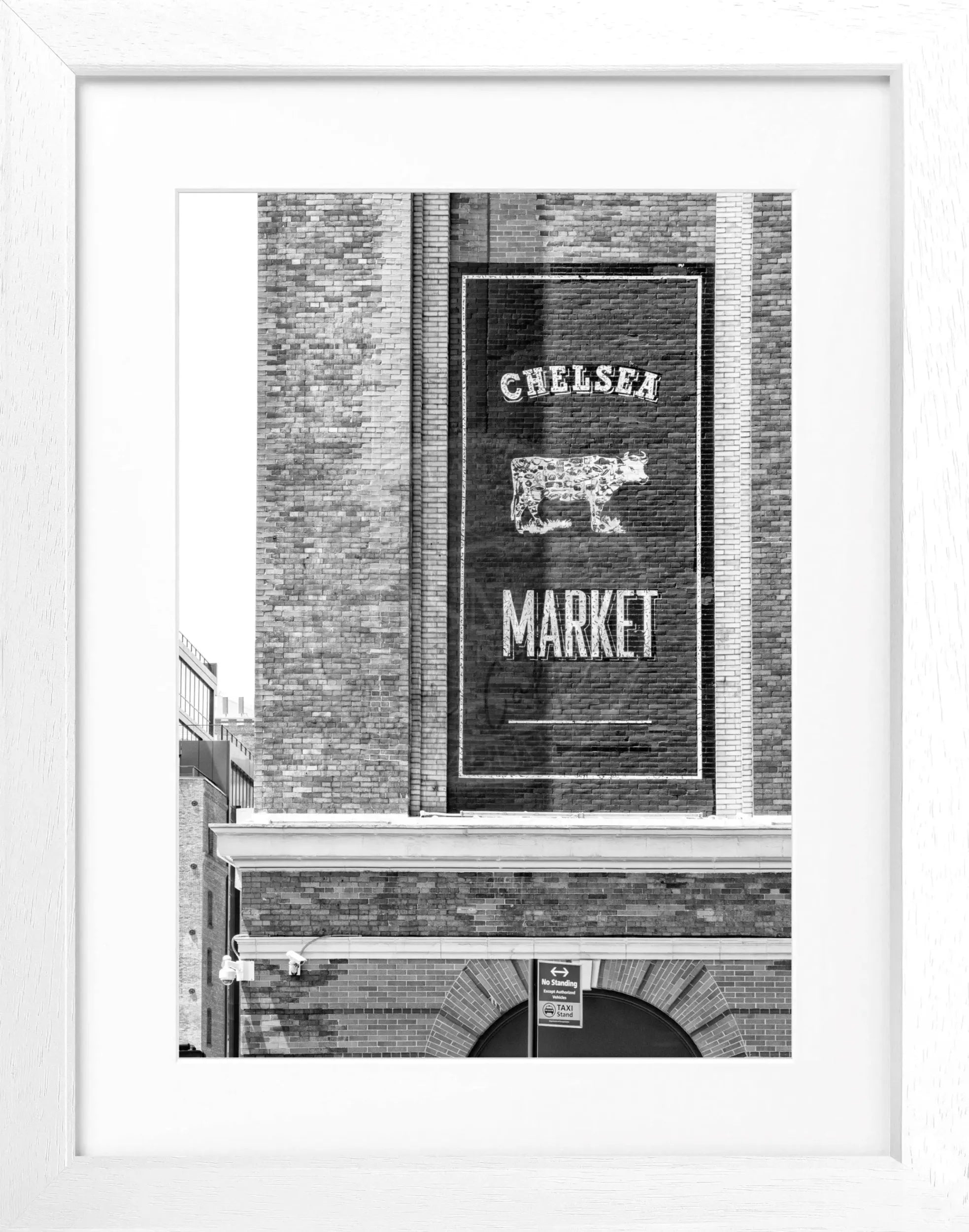 Schwarz-weiß Poster mit Rahmen von Cosman-Photocollection, New York Chelsea Market Motiv, 25x31 cm, urbanes Stadtbild