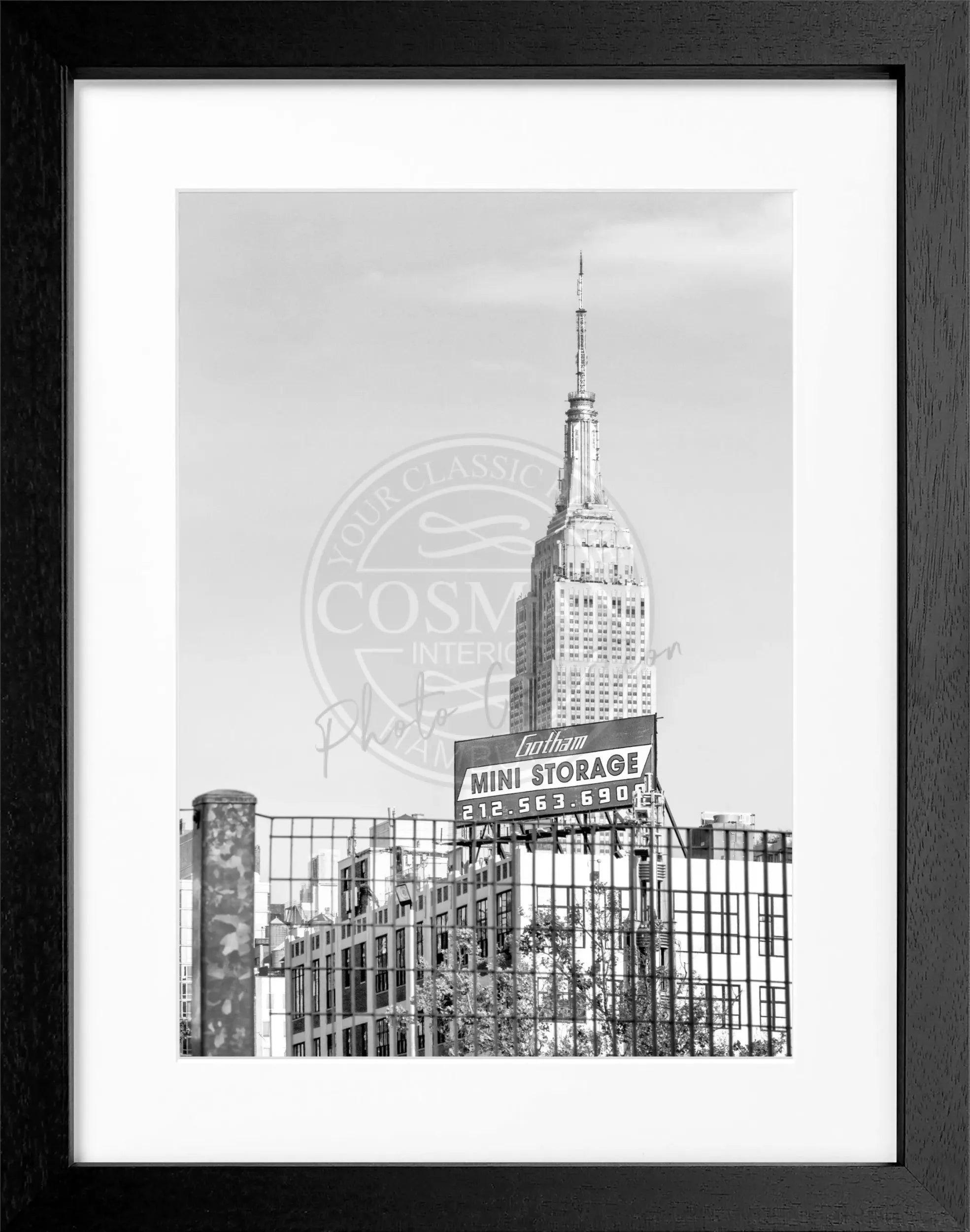 Schwarz-weiß Poster mit Rahmen von Cosman-Photocollection, New York Empire State Building, 25x31 cm, urbanes Stadtbild