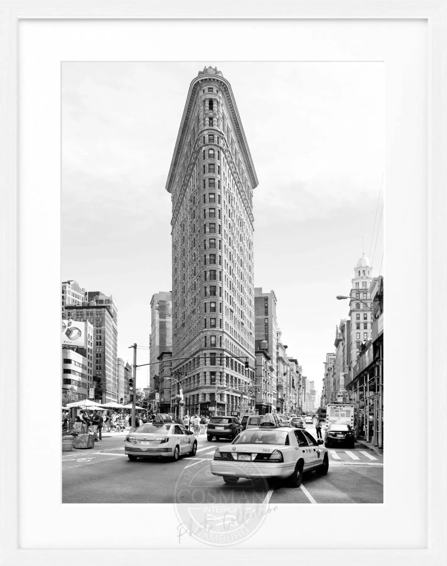 Schwarz-weiß Poster mit Rahmen von Cosman-Photocollection, New York Flatiron Building, 25x31 cm, Wanddekoration im urbanen Stil