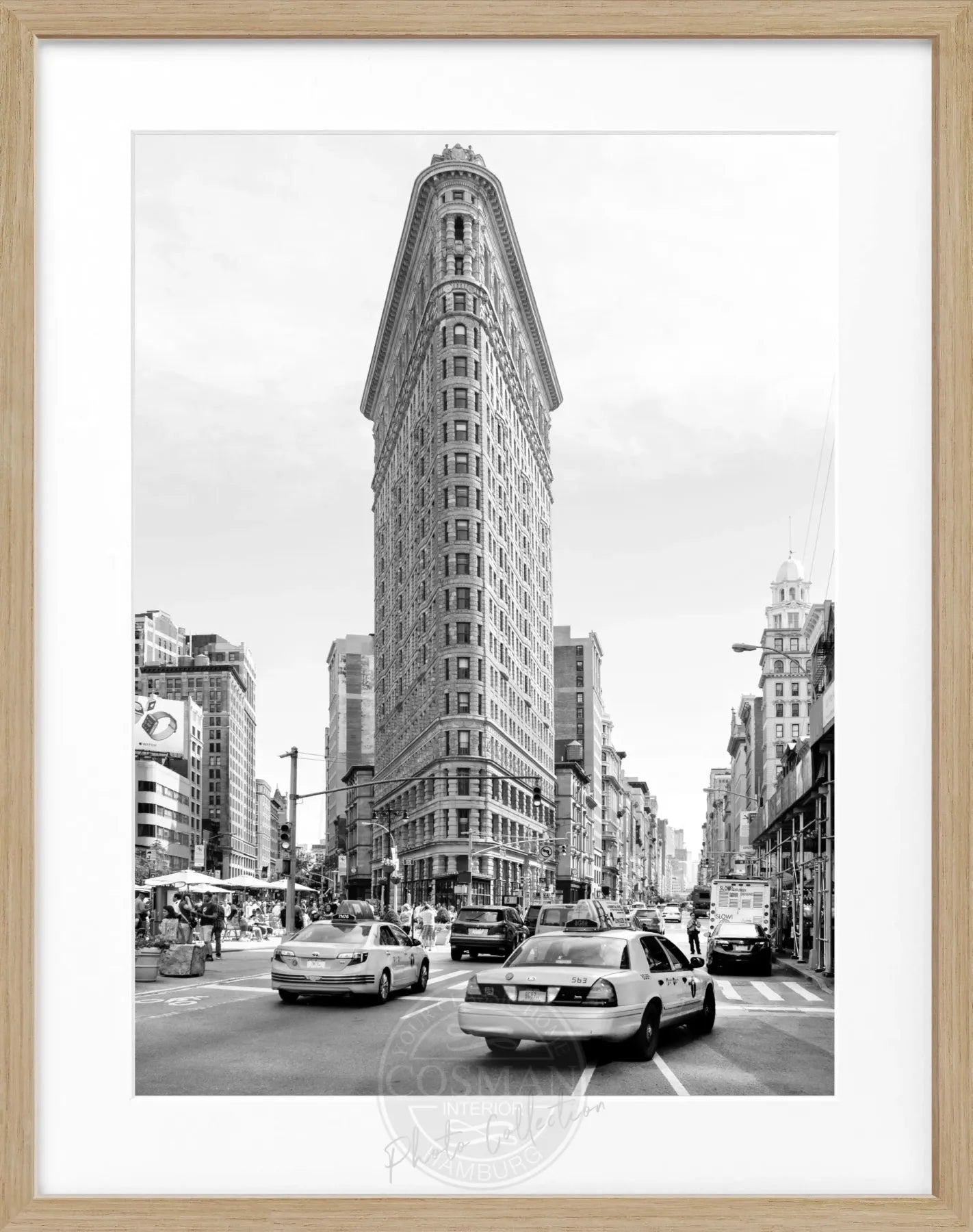 Schwarz-weiß Poster mit Rahmen, New York Flatiron Building, von Cosman-Photocollection, 25x31 cm, urbanes Stadtmotiv