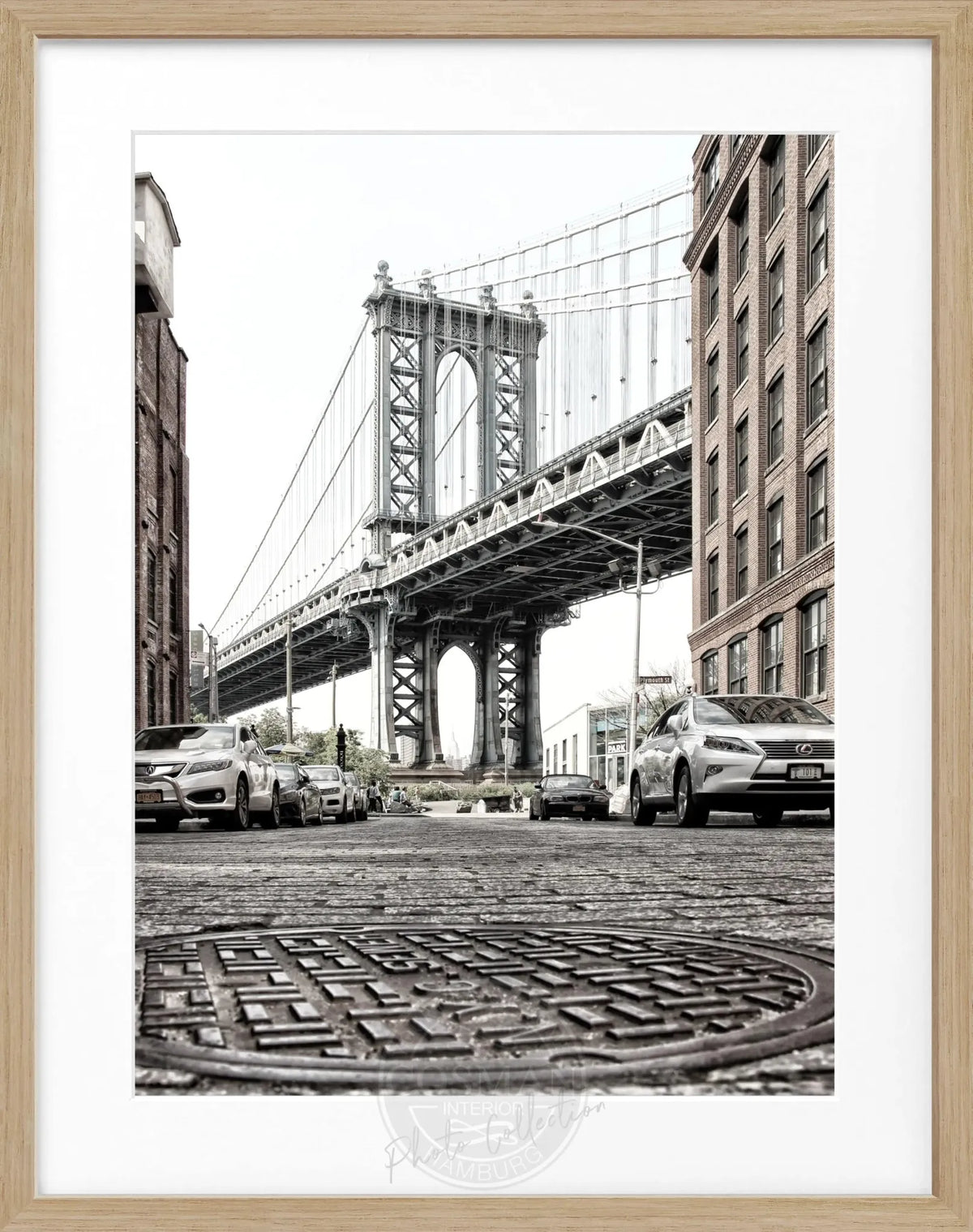 Schwarz-weiß Poster mit Rahmen von Cosman-Photocollection, Motiv Manhattan Bridge in New York, 25x31cm