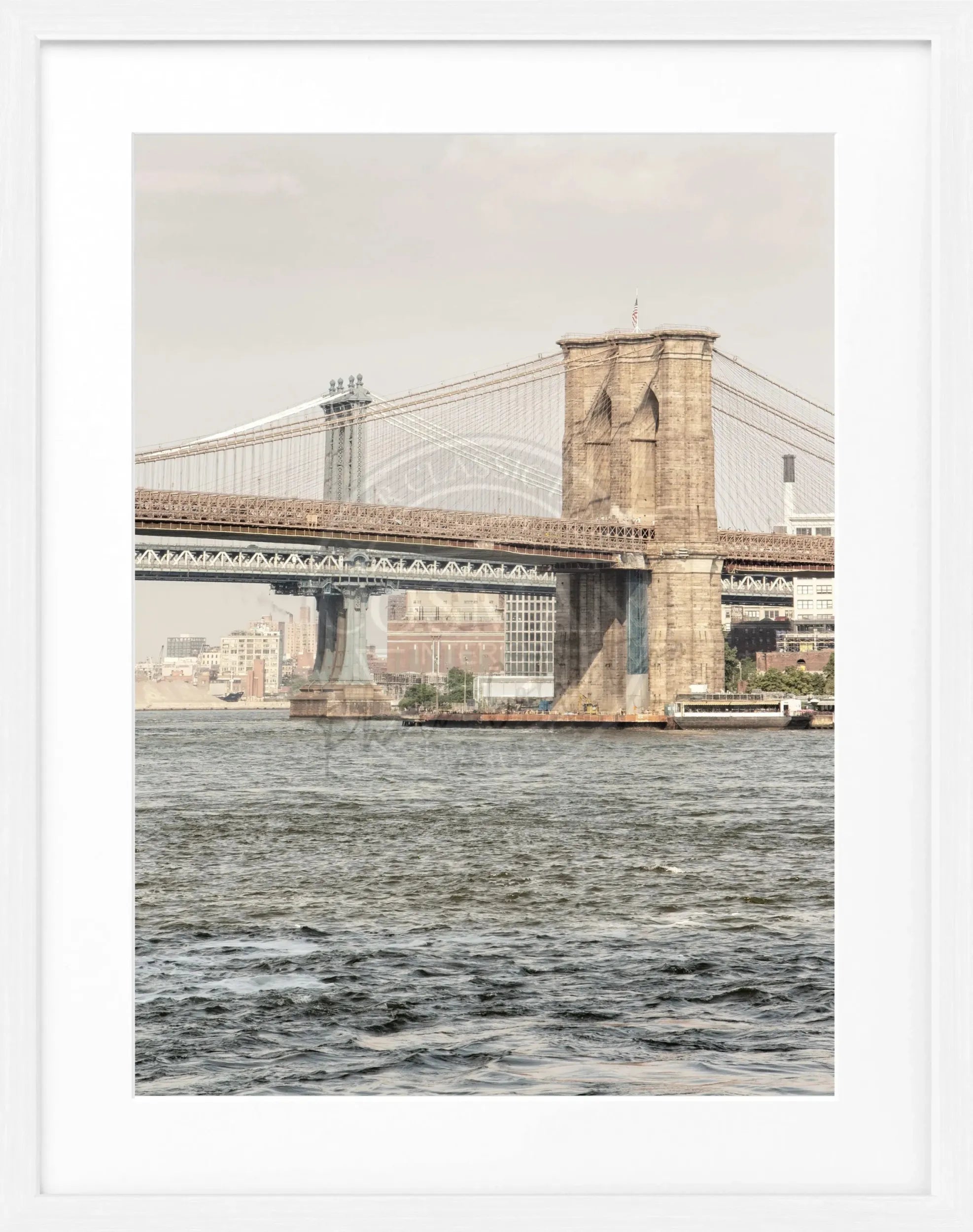 Schwarz-weiß Poster mit schwarzem Rahmen, New York Stadtmotiv, von Cosman-Photocollection, Maße 25x31 cm