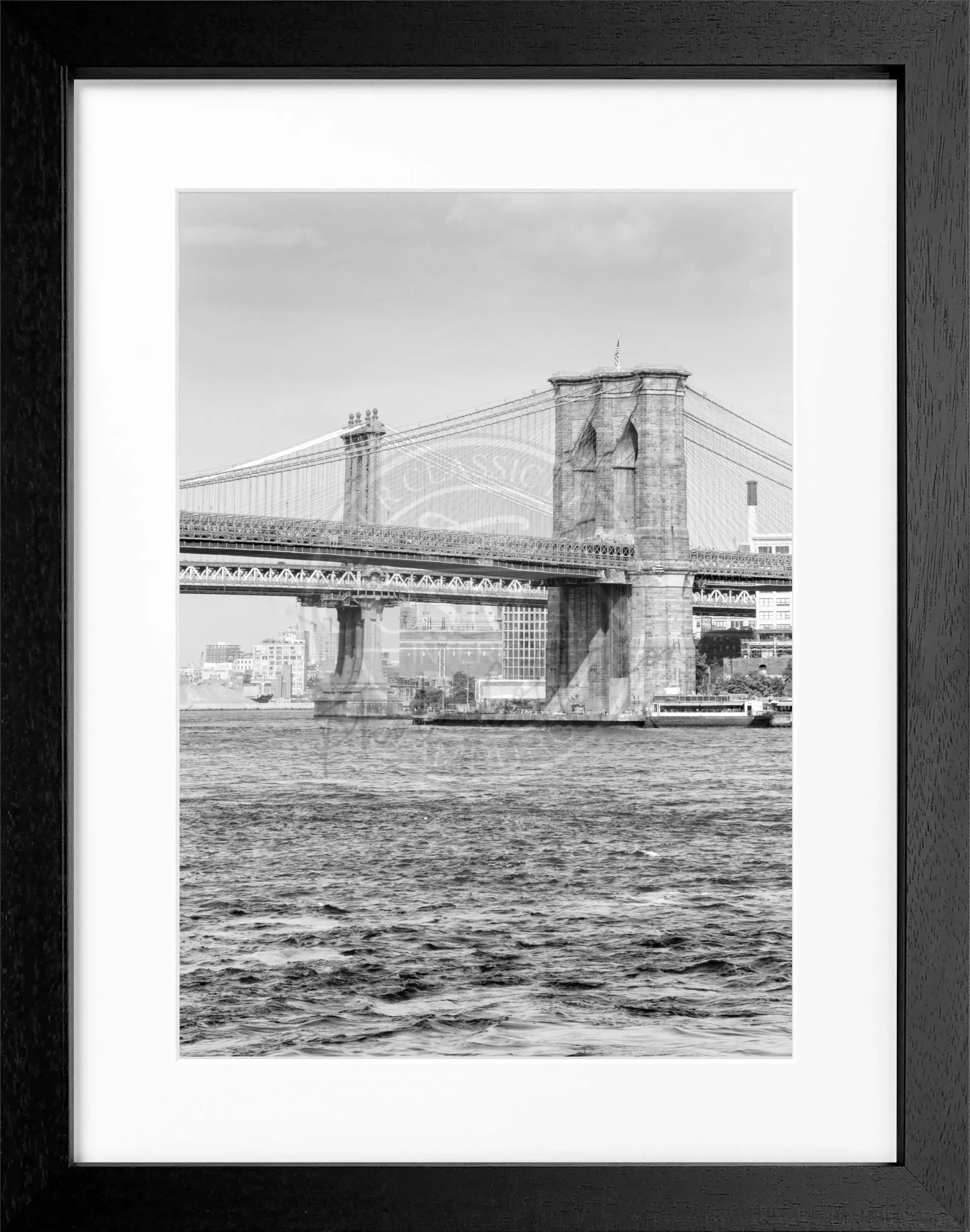 Schwarz-weiß Poster mit Rahmen von Cosman-Photocollection, New York NY111, Motiv in 25x31 cm, Wanddekoration für Zuhause