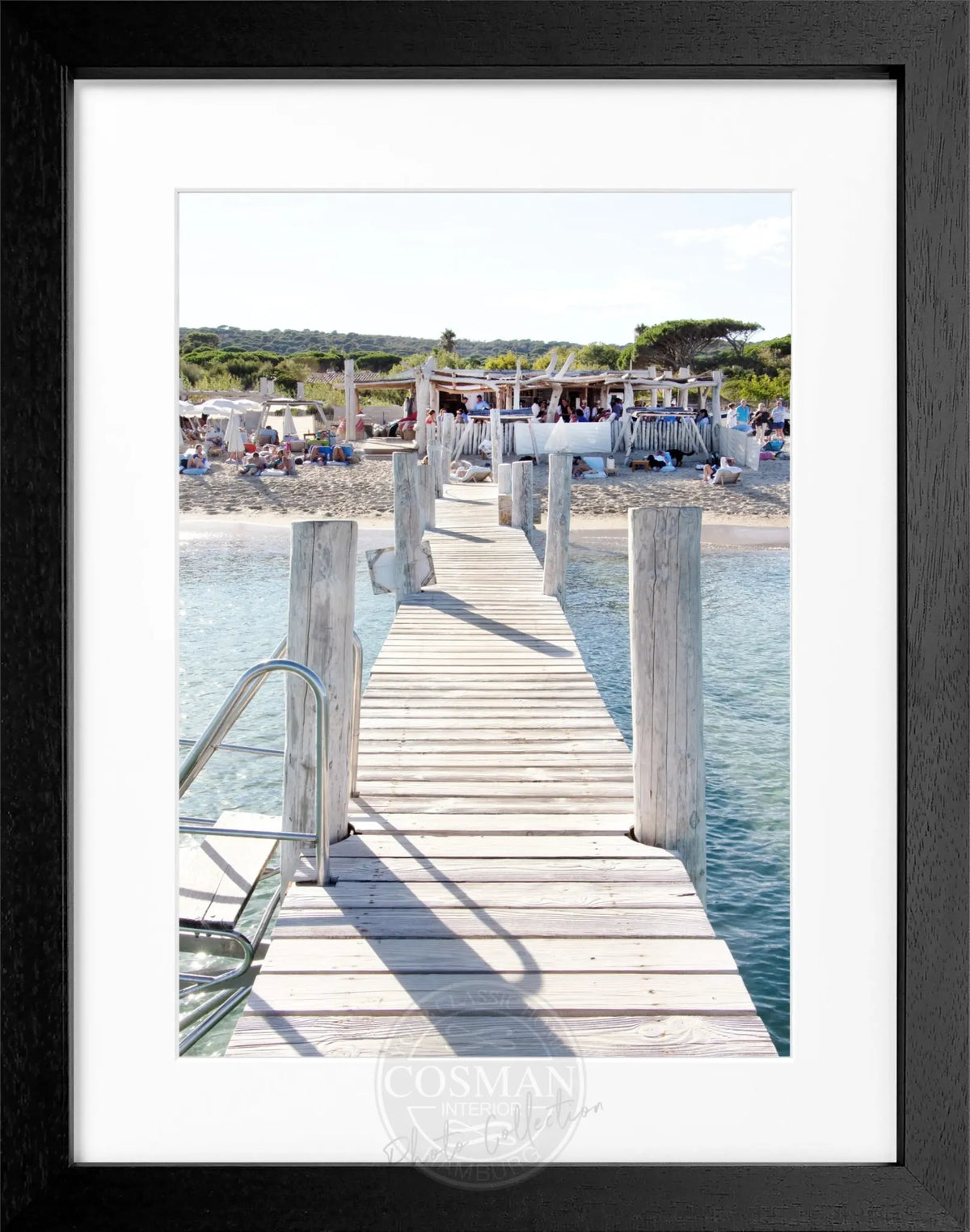 Schwarz-weiß Poster mit Rahmen von Cosman-Photocollection, Motiv vom Strand Saint Tropez 'Beach Le Club 55', 25x31 cm