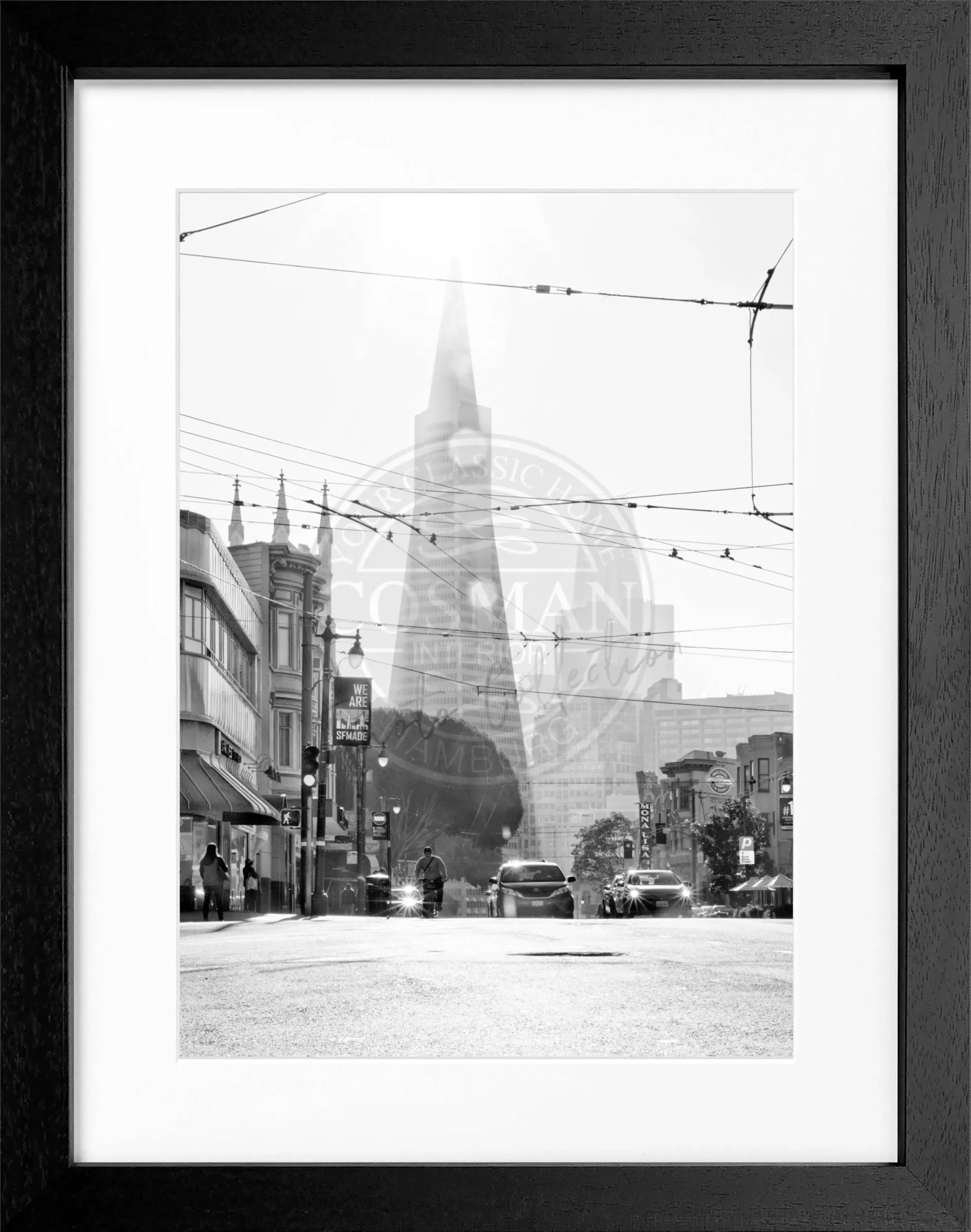 Schwarz-weiß Poster mit Rahmen von Cosman-Photocollection, San Francisco Transamerica Pyramid, 25x31 cm, urbanes Stadtmotiv