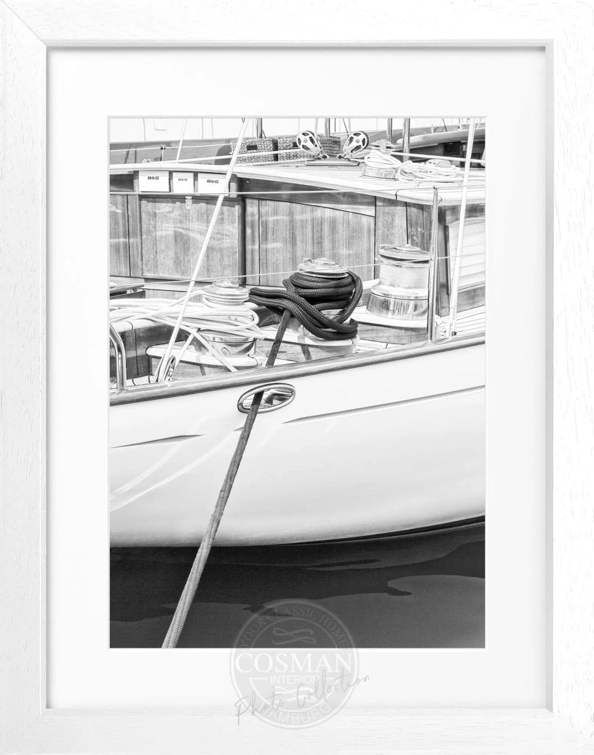 Schwarz-Weiß-Poster mit Rahmen, Segelboot in Saint Tropez, von Cosman-Photocollection, 25x31cm, elegantes maritimes Motiv