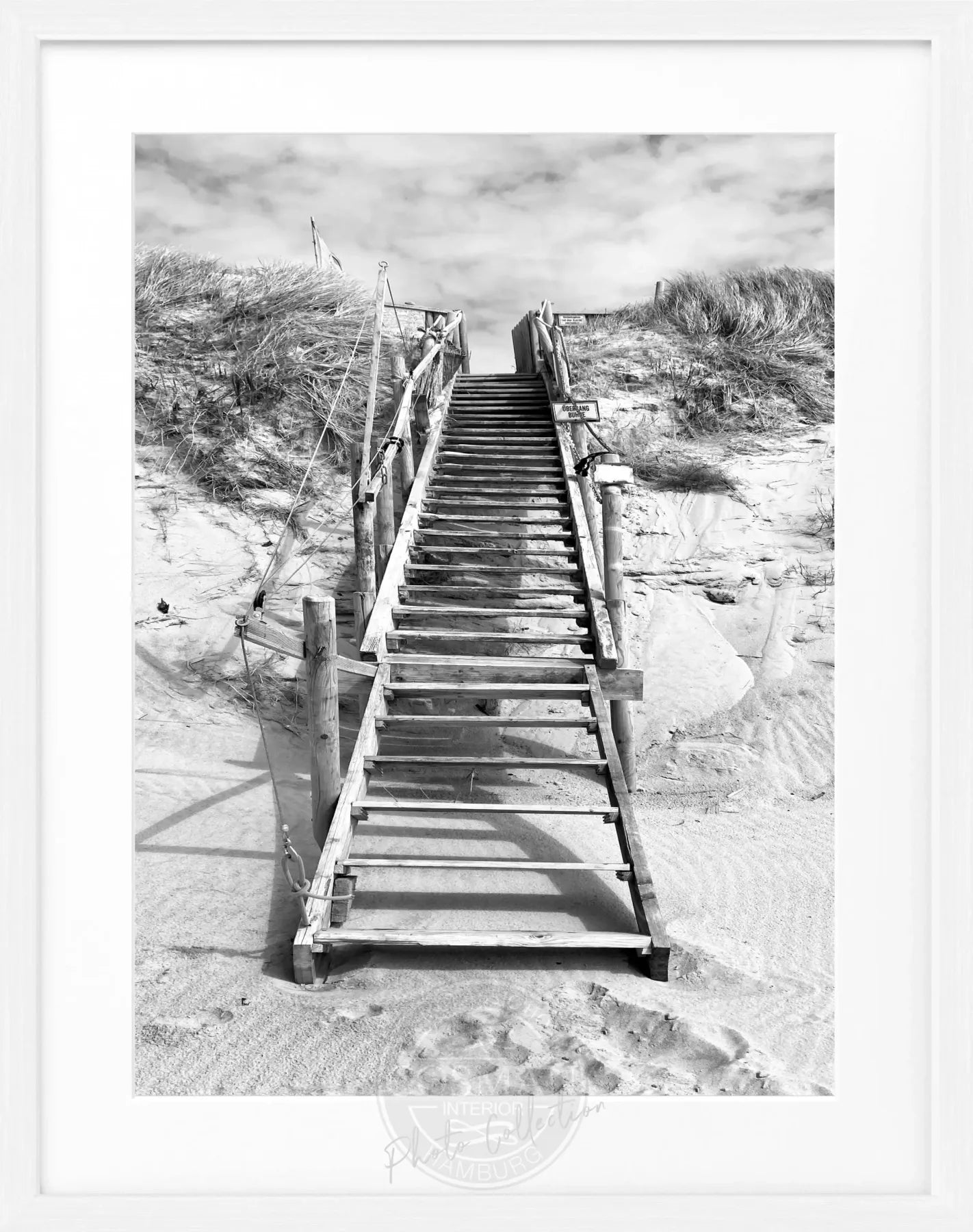 Schwarz-weiß Poster mit Rahmen, Motiv der Dünen in Hörnum auf Sylt, von Cosman-Photocollection, 25x31 cm