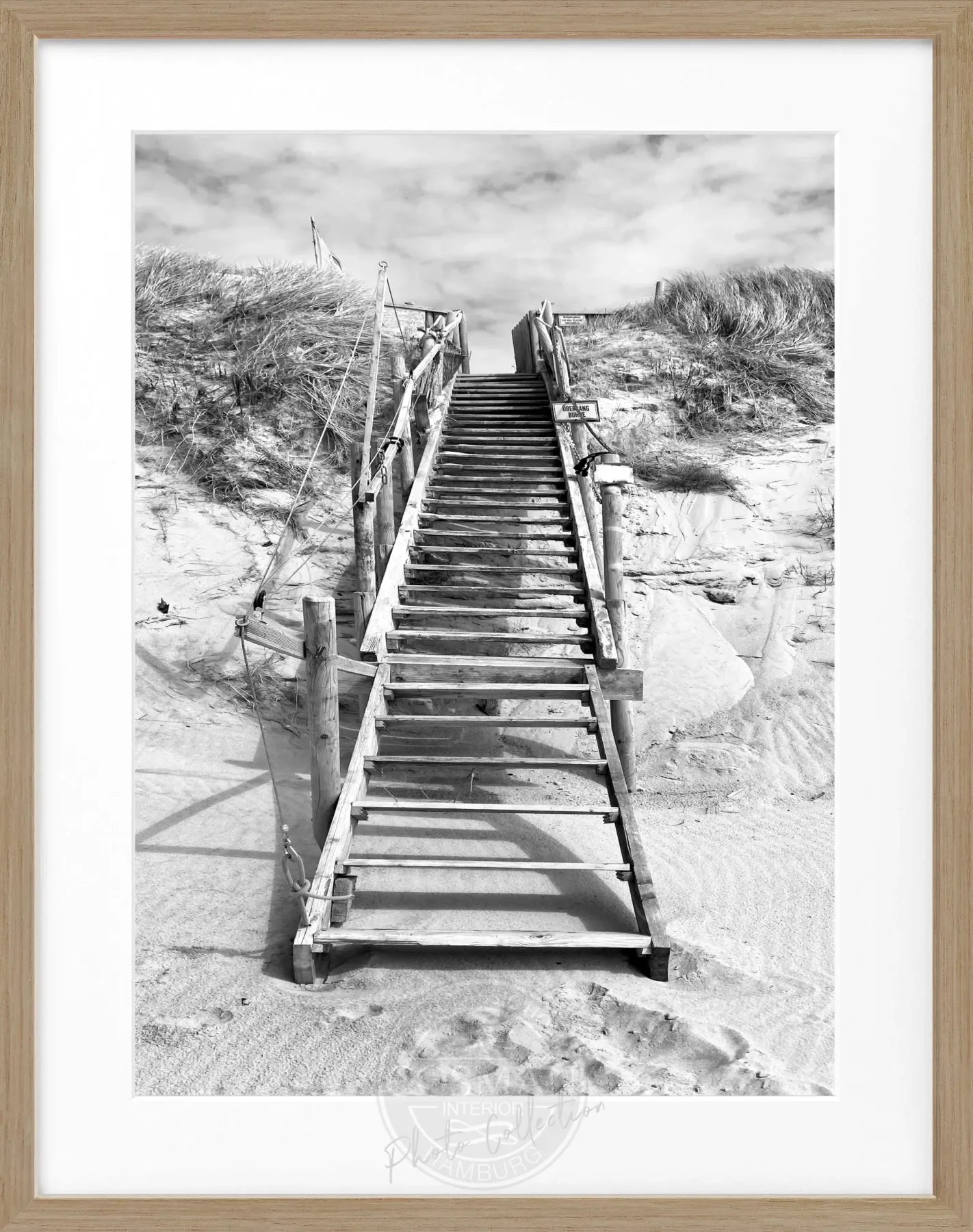 Schwarz-weiß Poster mit Rahmen, Sylt Dünen Hörnum, von Cosman-Photocollection, 25x31 cm, Wanddekoration