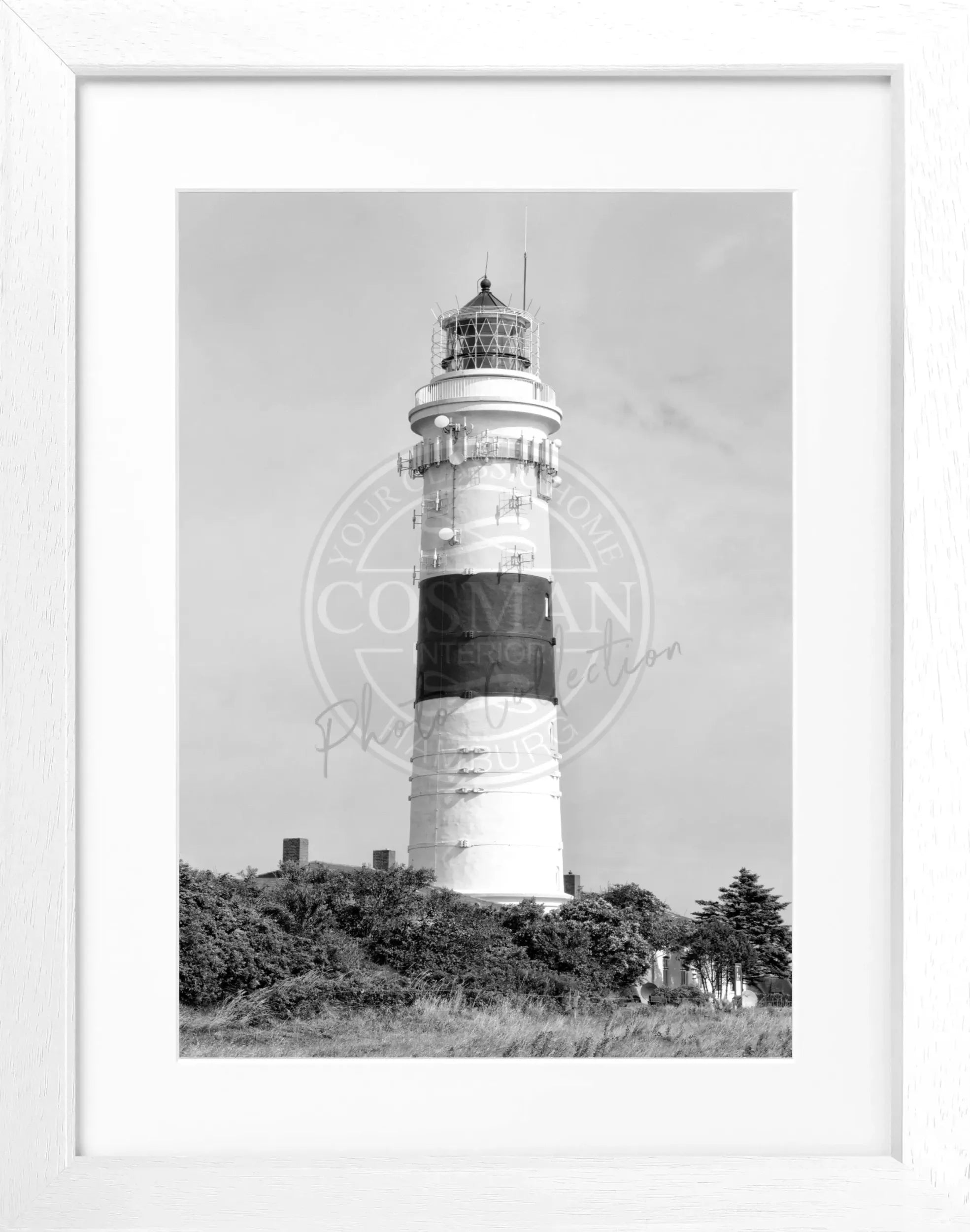 Schwarz-Weiß-Poster mit Rahmen, Kampener Leuchtturm Langer Christian auf Sylt, von Cosman-Photocollection, 25x31 cm