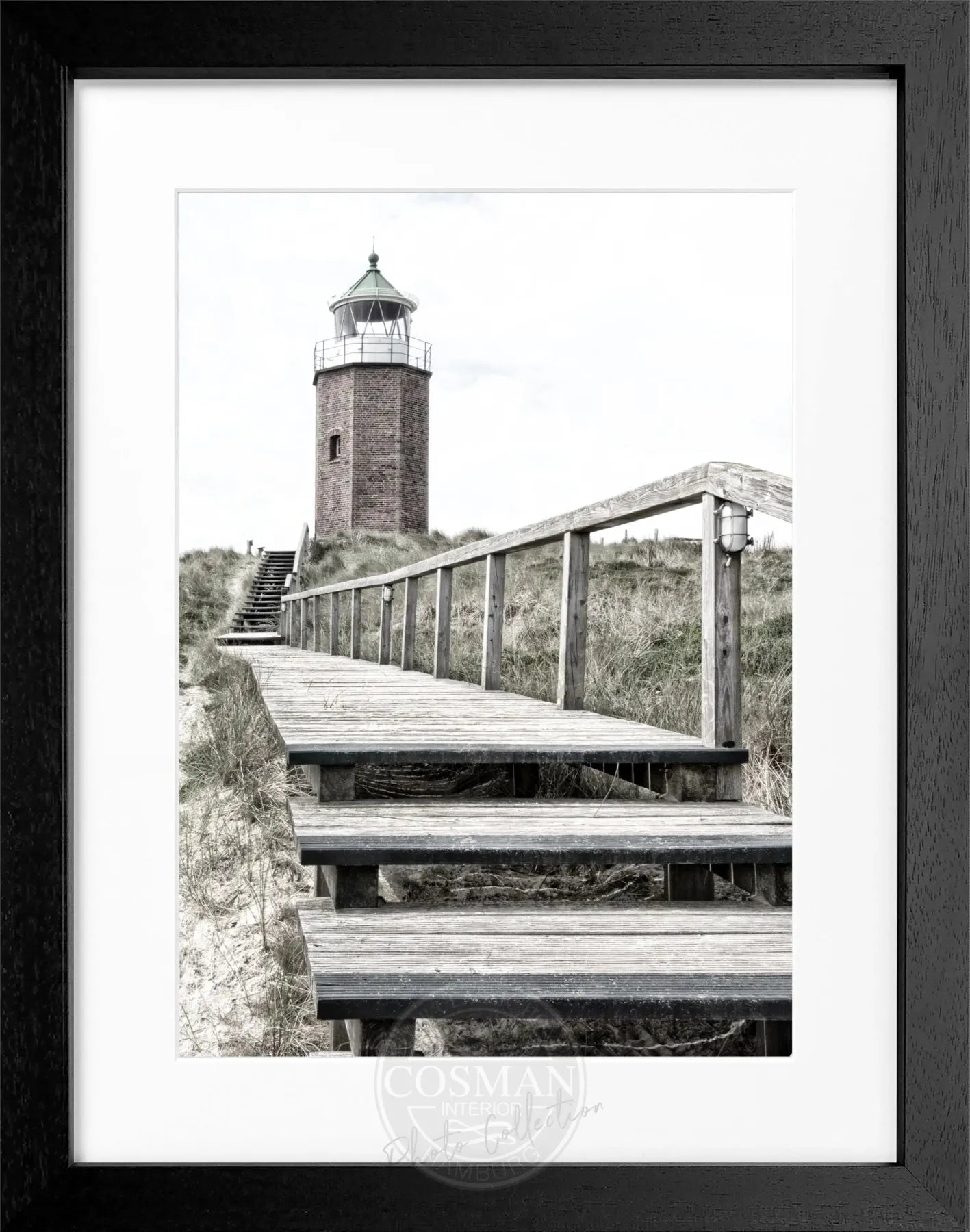 Schwarz-weiß Poster mit Rahmen von Cosman-Photocollection, Leuchtturm Kampen auf Sylt, 25x31 cm, stilvolle Wanddekoration