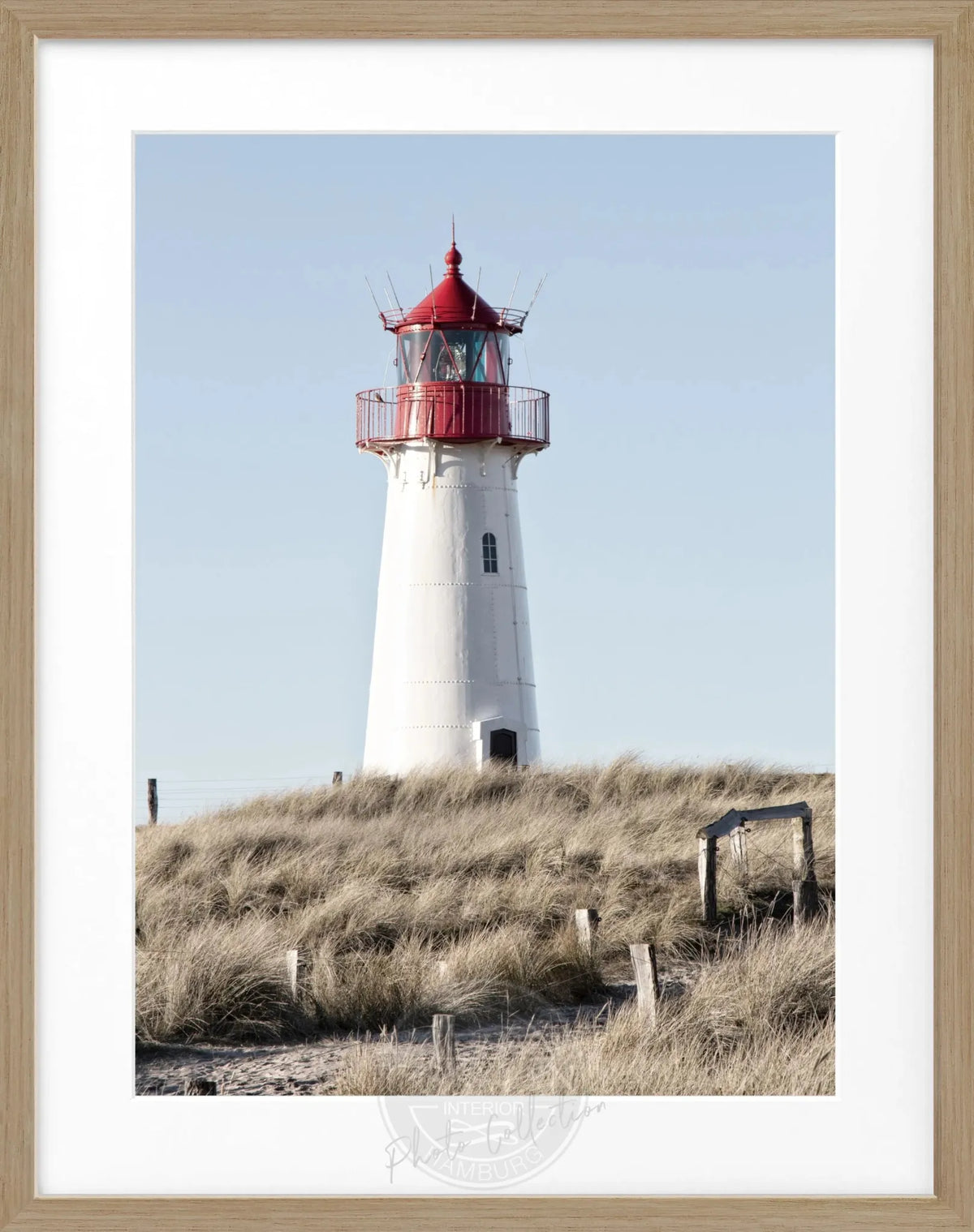 Schwarz-weiß Poster mit Rahmen von Cosman-Photocollection, Leuchtturm List auf Sylt, 25x31 cm, Wanddekoration