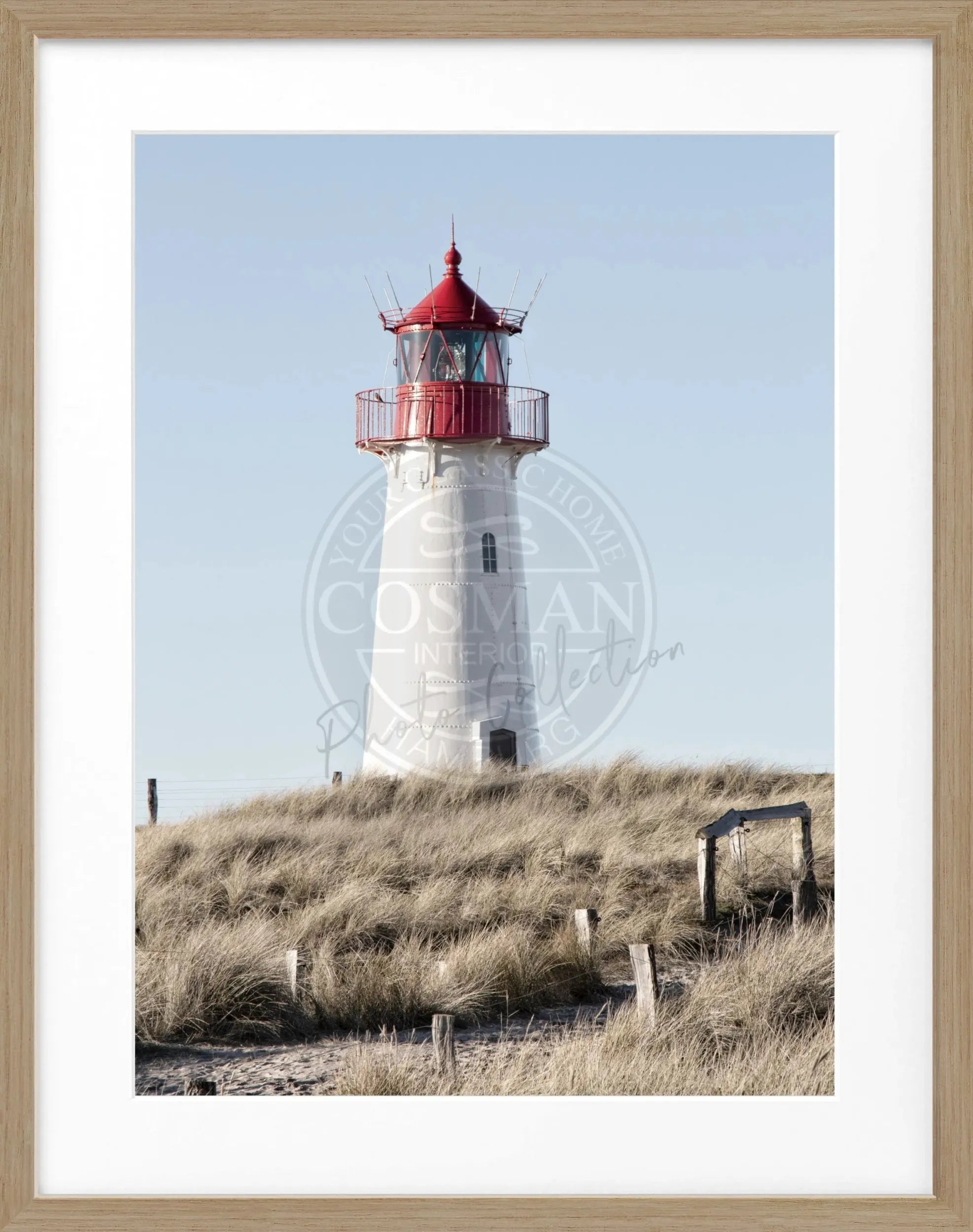 Schwarz-weiß Poster mit Rahmen von Cosman-Photocollection, Leuchtturm List auf Sylt, 25x31 cm, Wanddekoration
