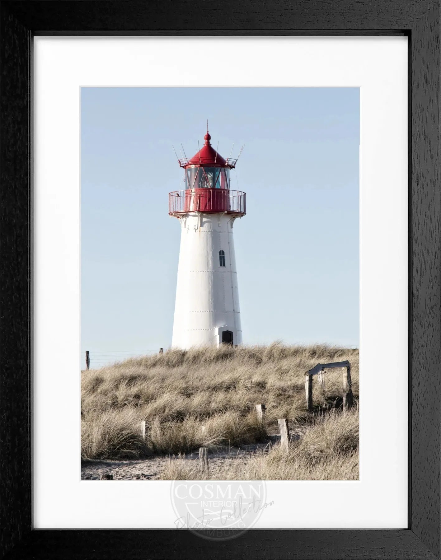 Schwarz-weiß Poster mit Rahmen von Cosman-Photocollection, Leuchtturm List auf Sylt, Maße 25x31 cm, Wanddekoration