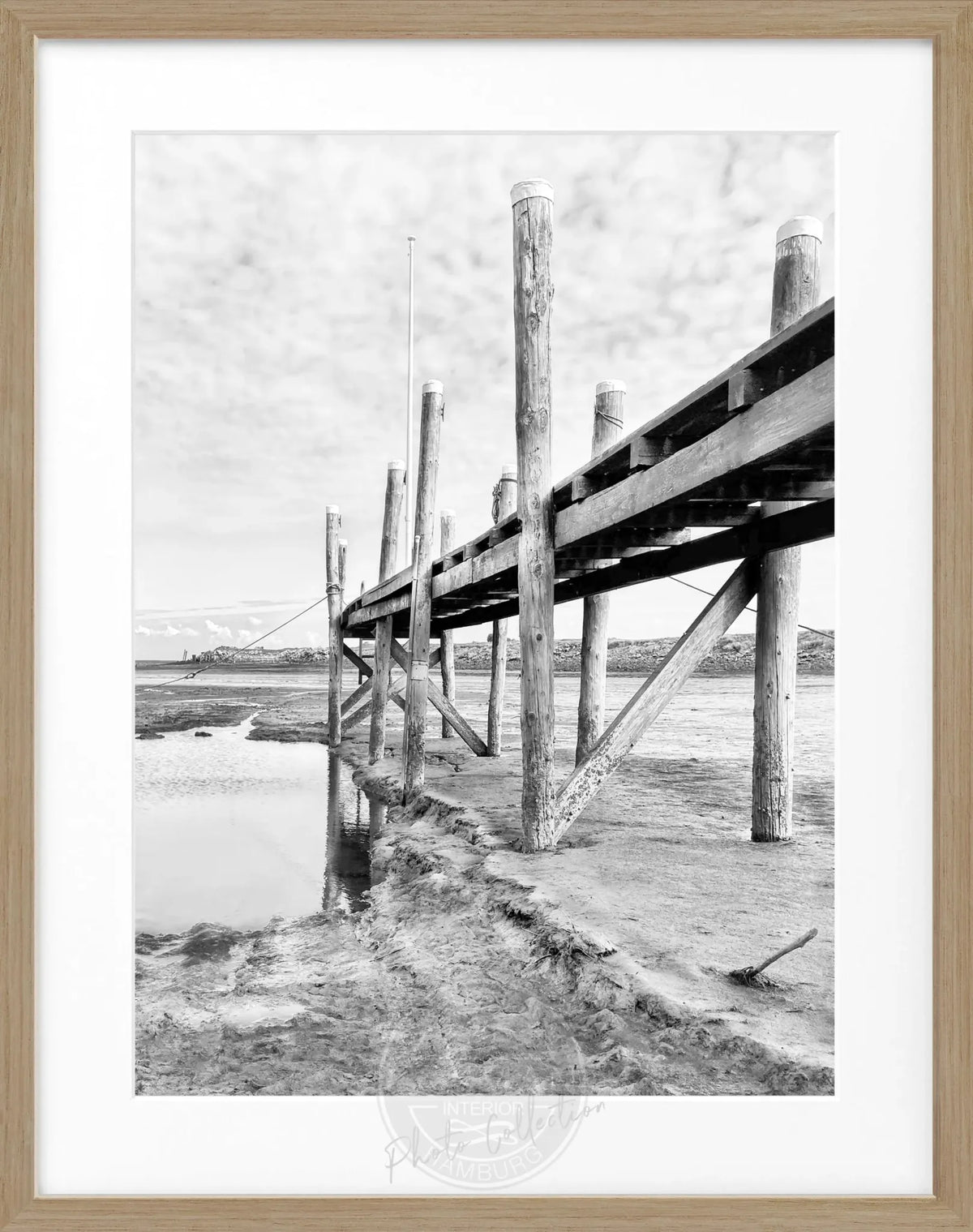 Schwarz-weiß Poster mit Rahmen, Sylt Rantum Hafen, von Cosman-Photocollection, 25x31 cm, maritime Landschaft
