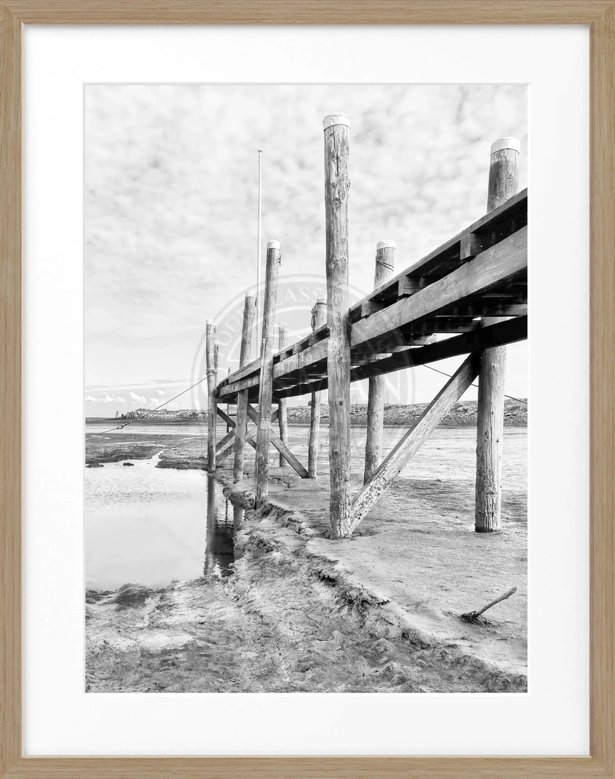 Schwarz-weiß Poster mit Rahmen, Sylt Rantum Hafen, von Cosman-Photocollection, 25x31 cm, maritime Landschaft