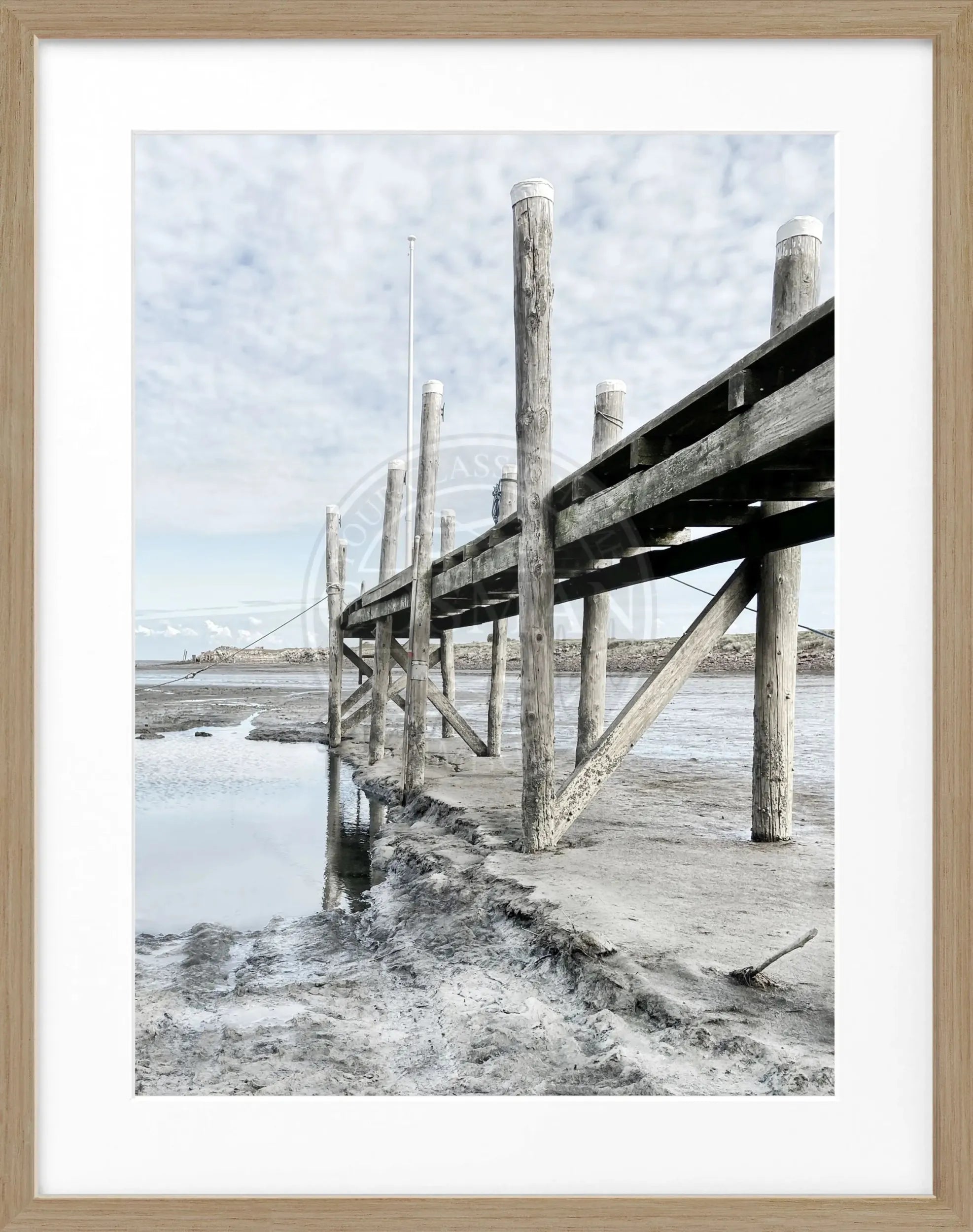 Schwarz-weiß Poster mit Rahmen von Cosman-Photocollection, Rantum Hafen auf Sylt, 25x31 cm, maritime Küstenansicht