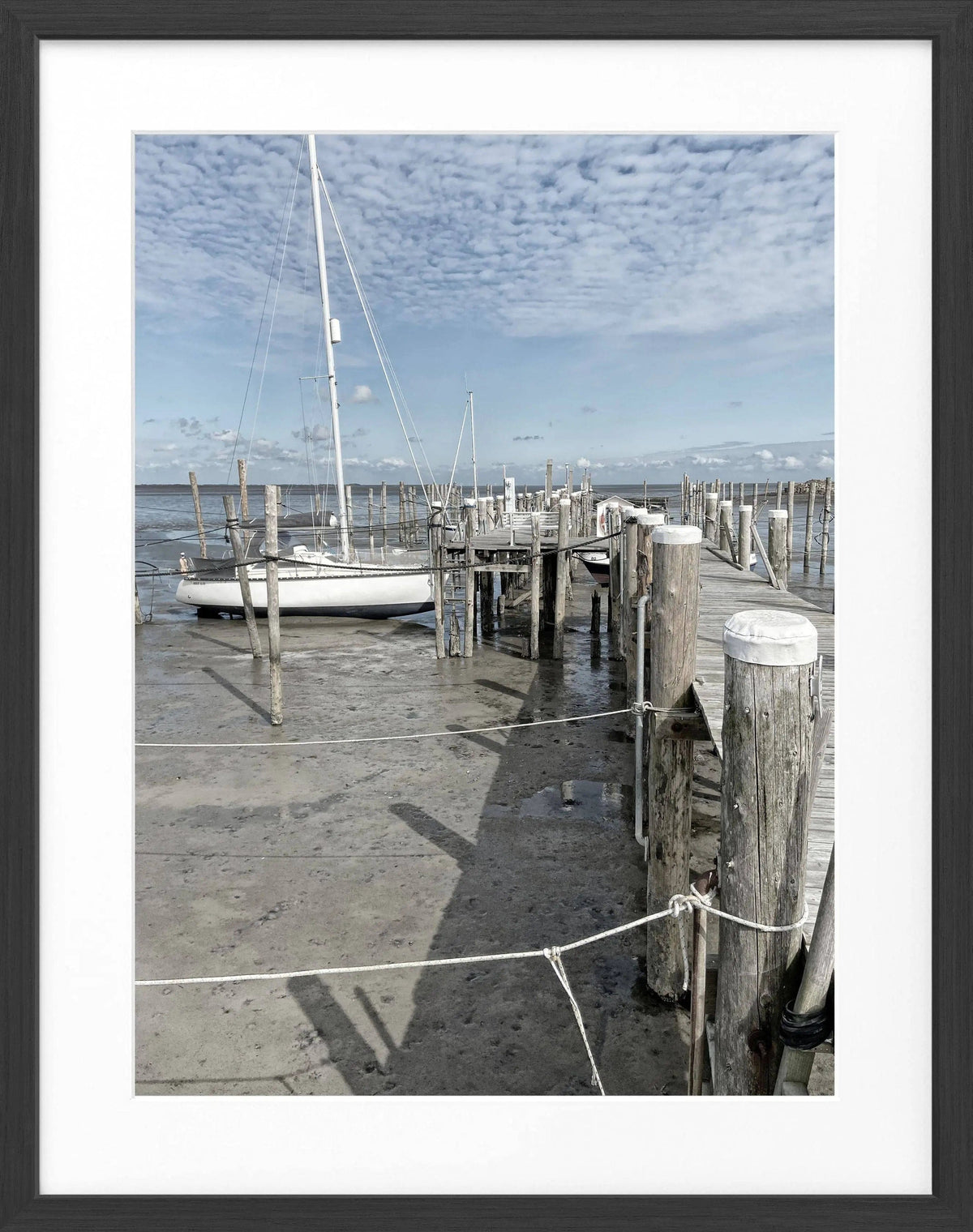 Schwarz-weiß Poster mit Rahmen von Cosman-Photocollection, Motiv Sylt Rantum, 25x31 cm, Wanddekoration