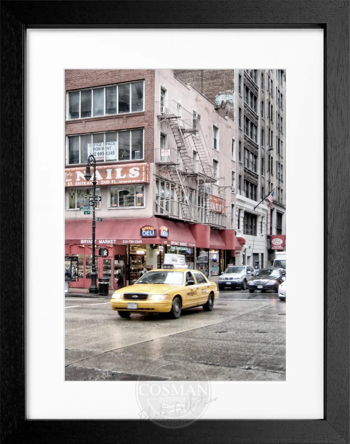 Schwarz-weiß Poster mit Rahmen, Yellow Cab Motiv aus New York, von Cosman-Photocollection, 25x31cm, Wanddekoration