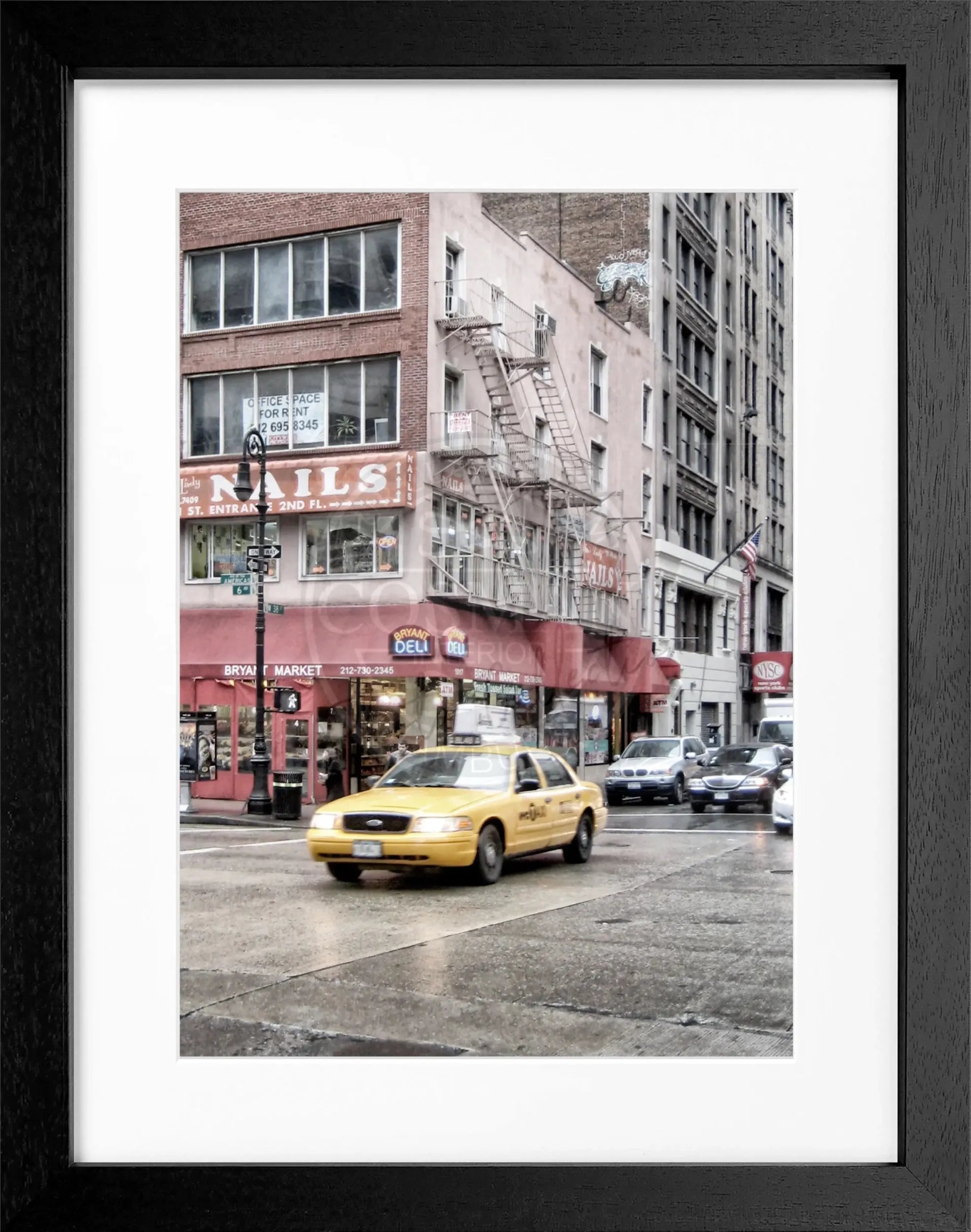 Schwarz-weiß Poster mit Rahmen, Yellow Cab Motiv aus New York, von Cosman-Photocollection, 25x31cm, Wanddekoration
