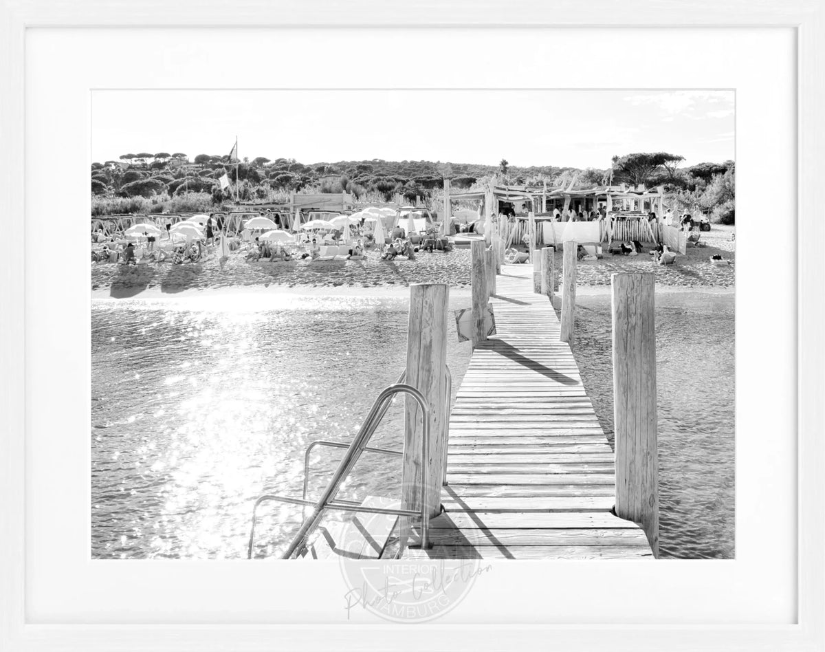 Schwarz-weiß Poster mit Rahmen, 'Beach Le Club 55' Saint Tropez, Cosman-Photocollection, 31x25cm, Wanddekoration
