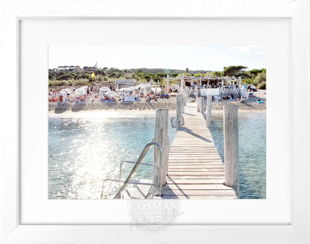 Schwarz-weiß Poster mit Rahmen, 'Beach Le Club 55' Saint Tropez, von Cosman-Photocollection, 31x25 cm, Dekorationskunst