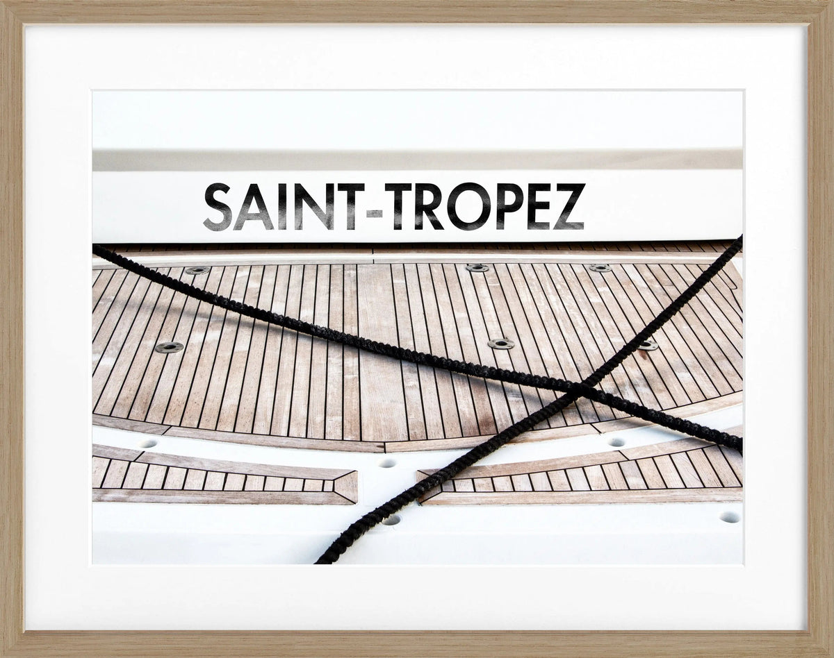 Schwarz-weiß Poster mit Rahmen, Motiv eines Hafens und Booten in Saint Tropez, von Cosman-Photocollection, 31x25 cm