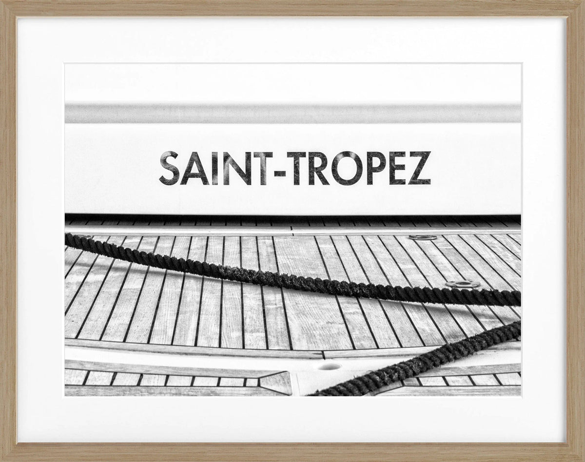 Schwarz-weiß Poster mit Rahmen von Cosman-Photocollection, Boot-Motiv aus Saint Tropez, 31x25cm, stilvolle Wanddekoration