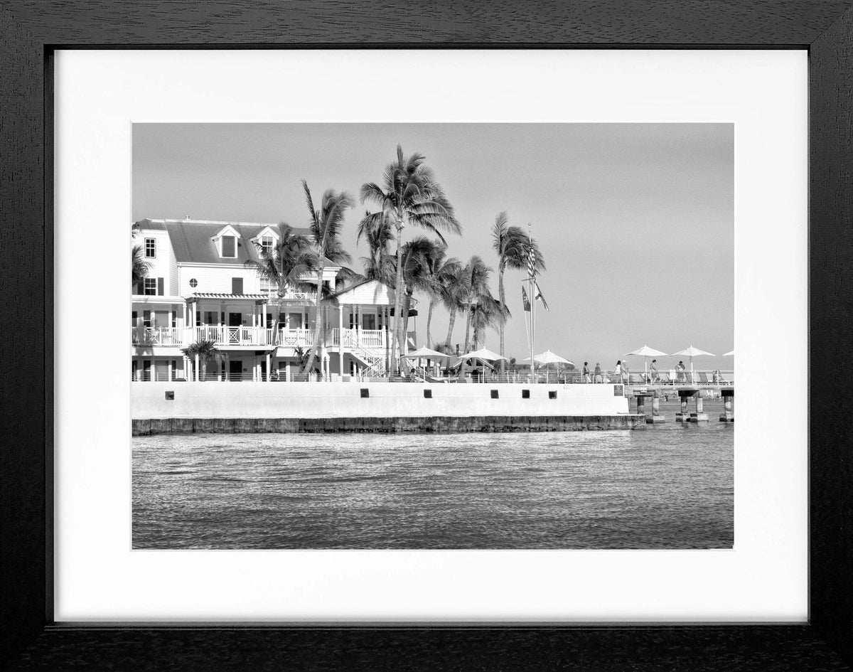 Schwarz-weiß Poster mit Rahmen von Cosman-Photocollection, Florida Key West Motiv, 31x25 cm, Wanddekoration
