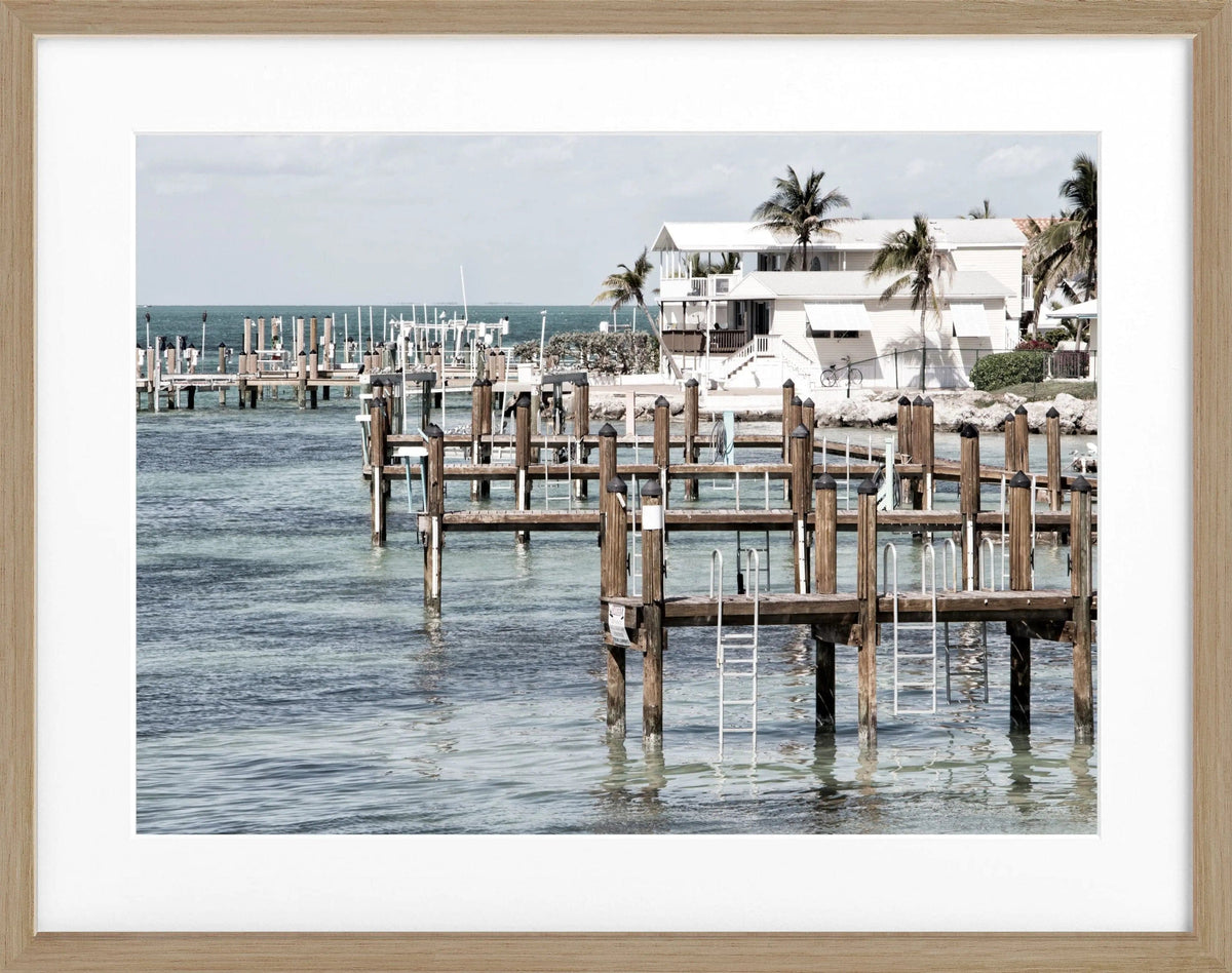 Schwarz-weiß Poster mit Rahmen von Cosman-Photocollection, Florida Keys ’Beach House’, ca. 31x25 cm, maritime Motiv.
