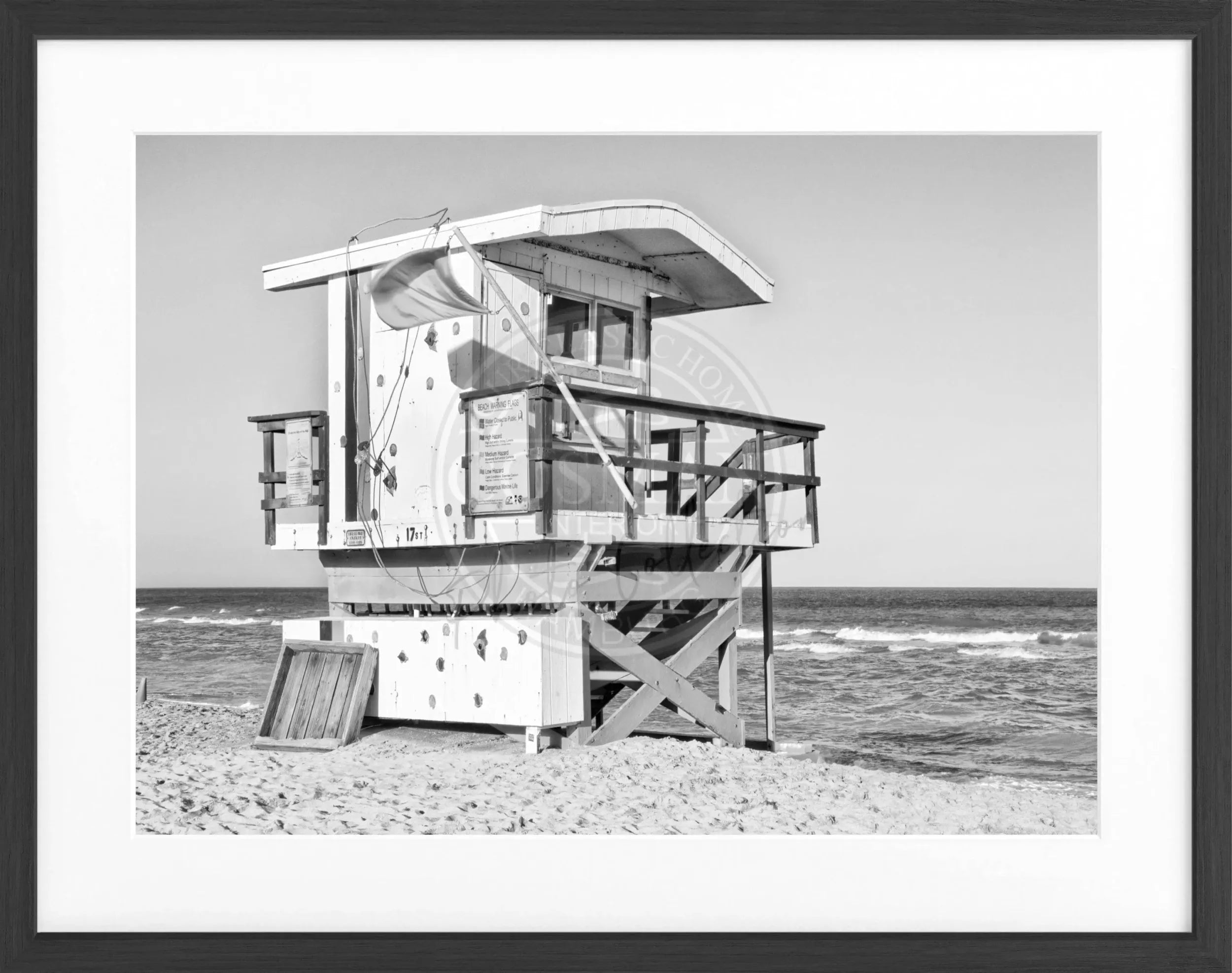 Schwarz-weiß Poster mit Rahmen von Florida Miami Beach, 31x25 cm, von Cosman-Photocollection, kunstvoller Meerblick.