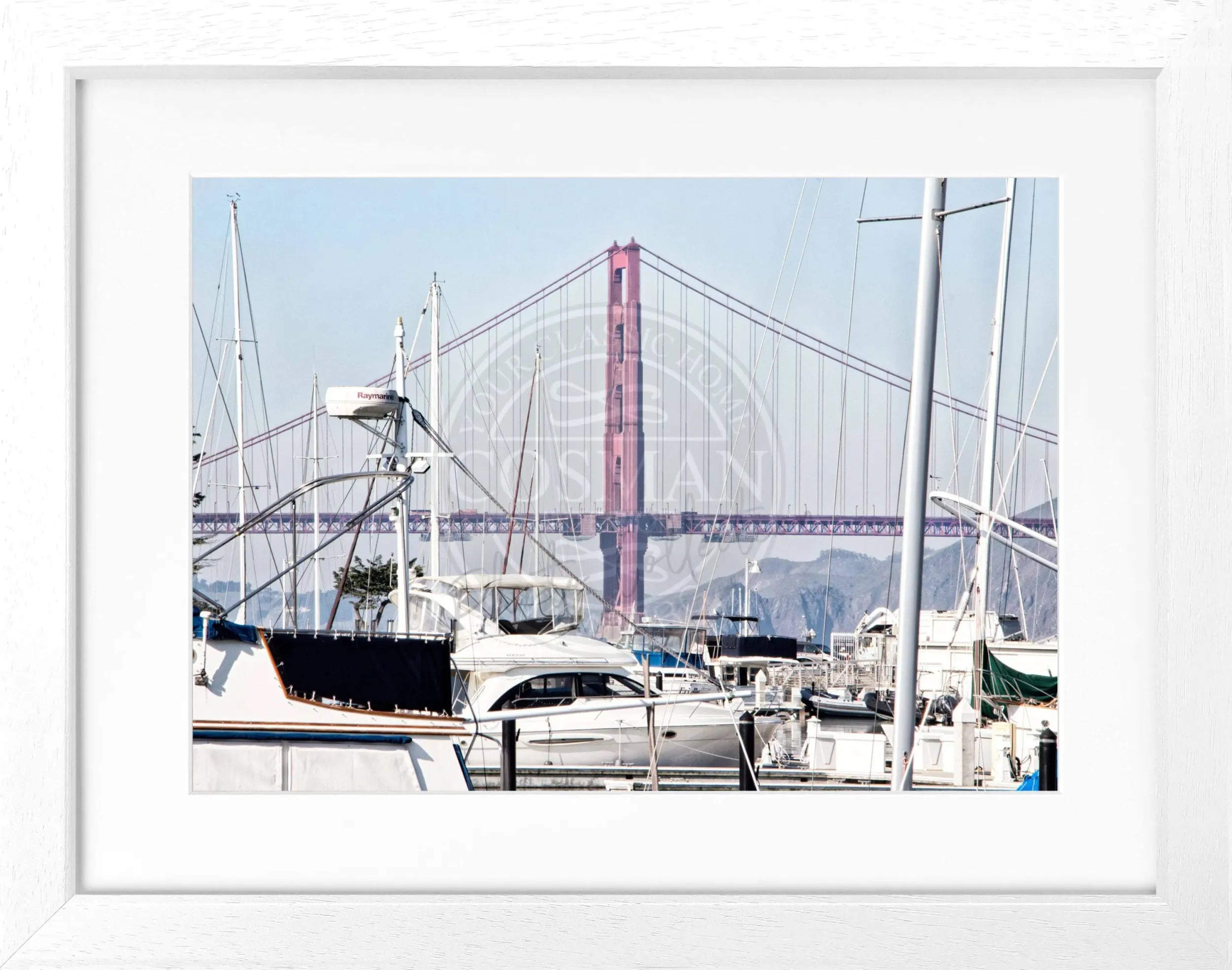 Schwarz-weiß Poster mit Rahmen der Golden Gate Bridge in San Francisco, von Cosman-Photocollection, 31x25 cm.