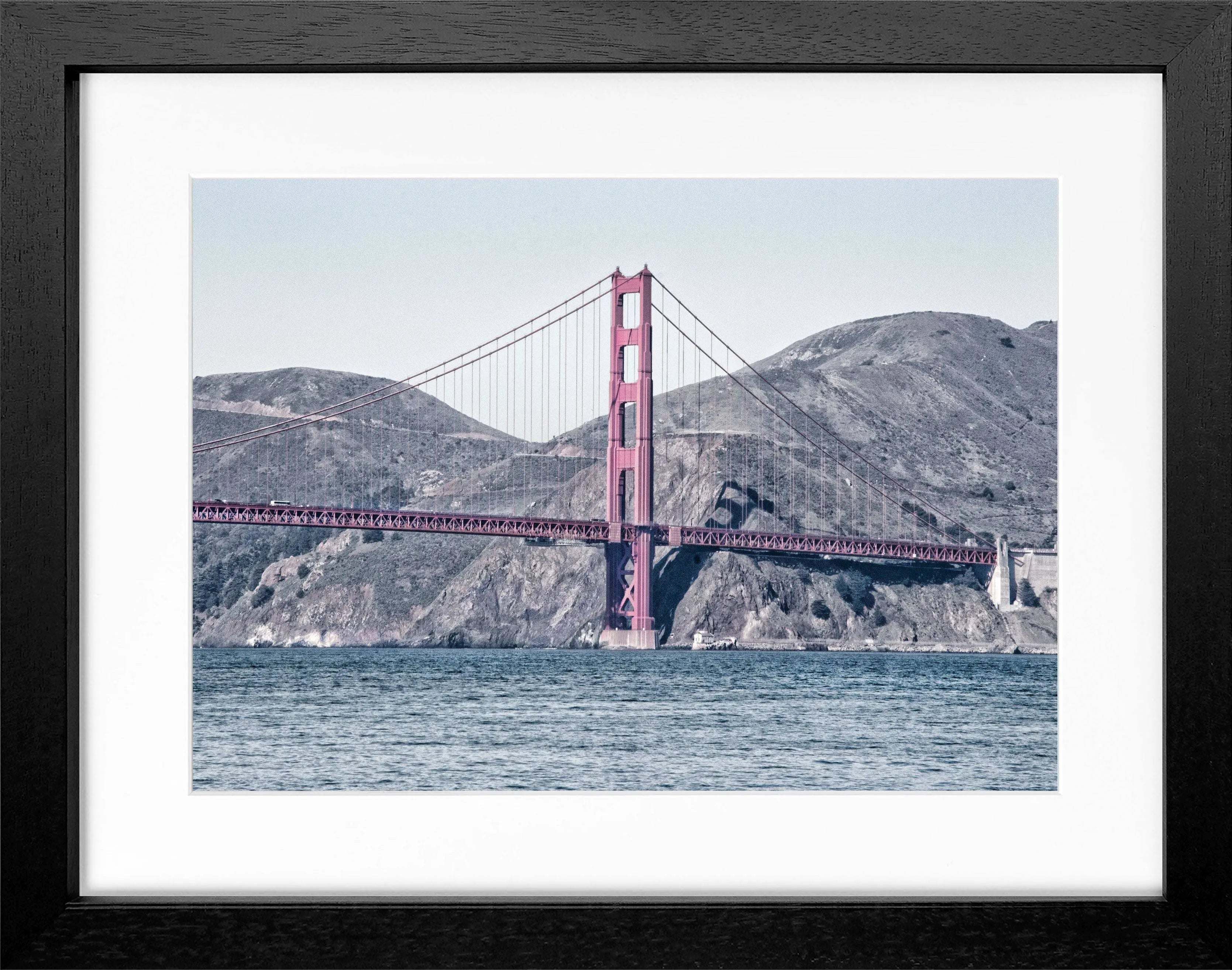 Schwarz-weiß Poster mit Rahmen, Golden Gate Bridge in San Francisco, von Cosman-Photocollection, 31x25cm.