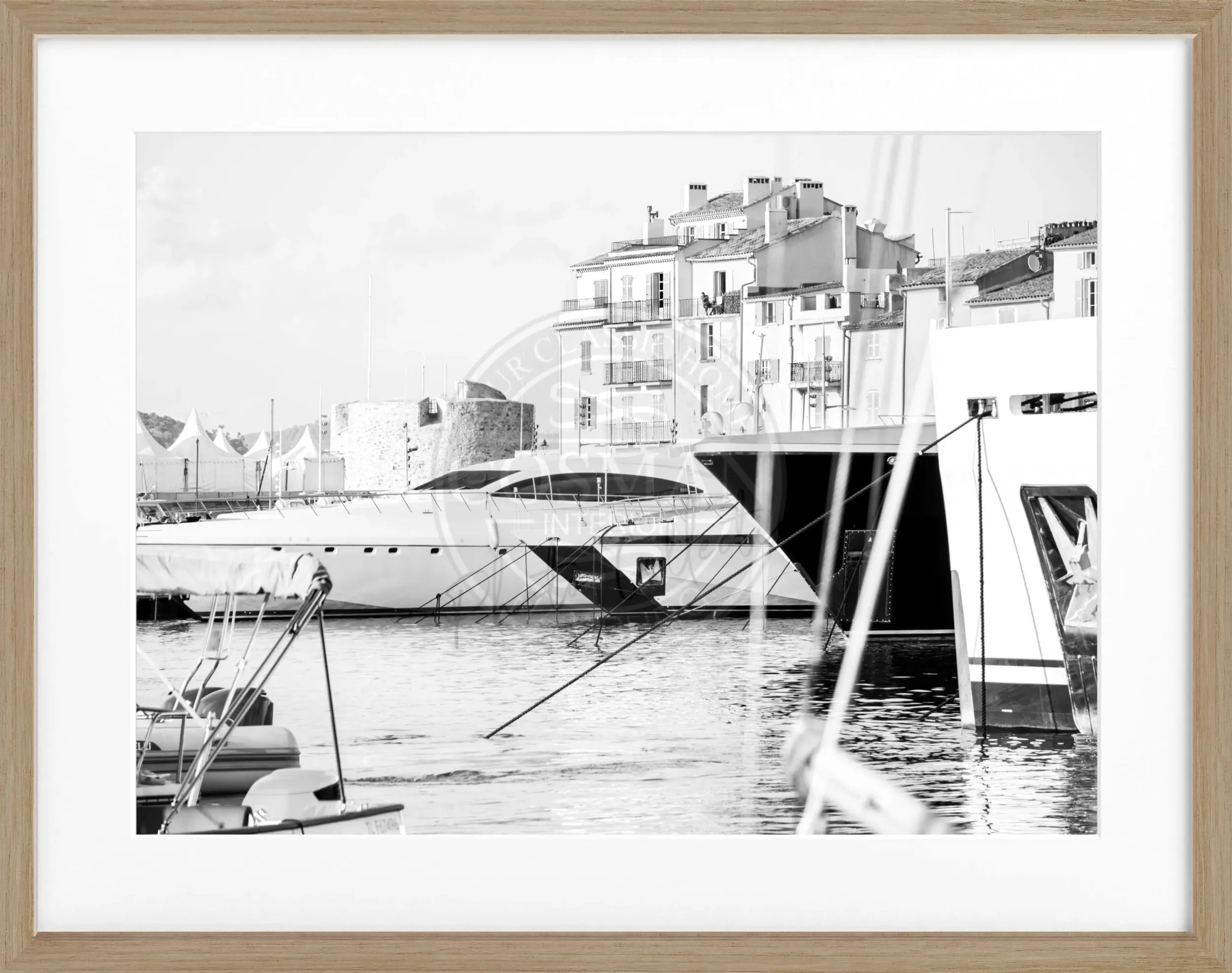 Schwarz-weiß Poster mit Holzrahmen, Hafen von Saint Tropez, Cosman-Photocollection, 31x25 cm, maritime Motiv